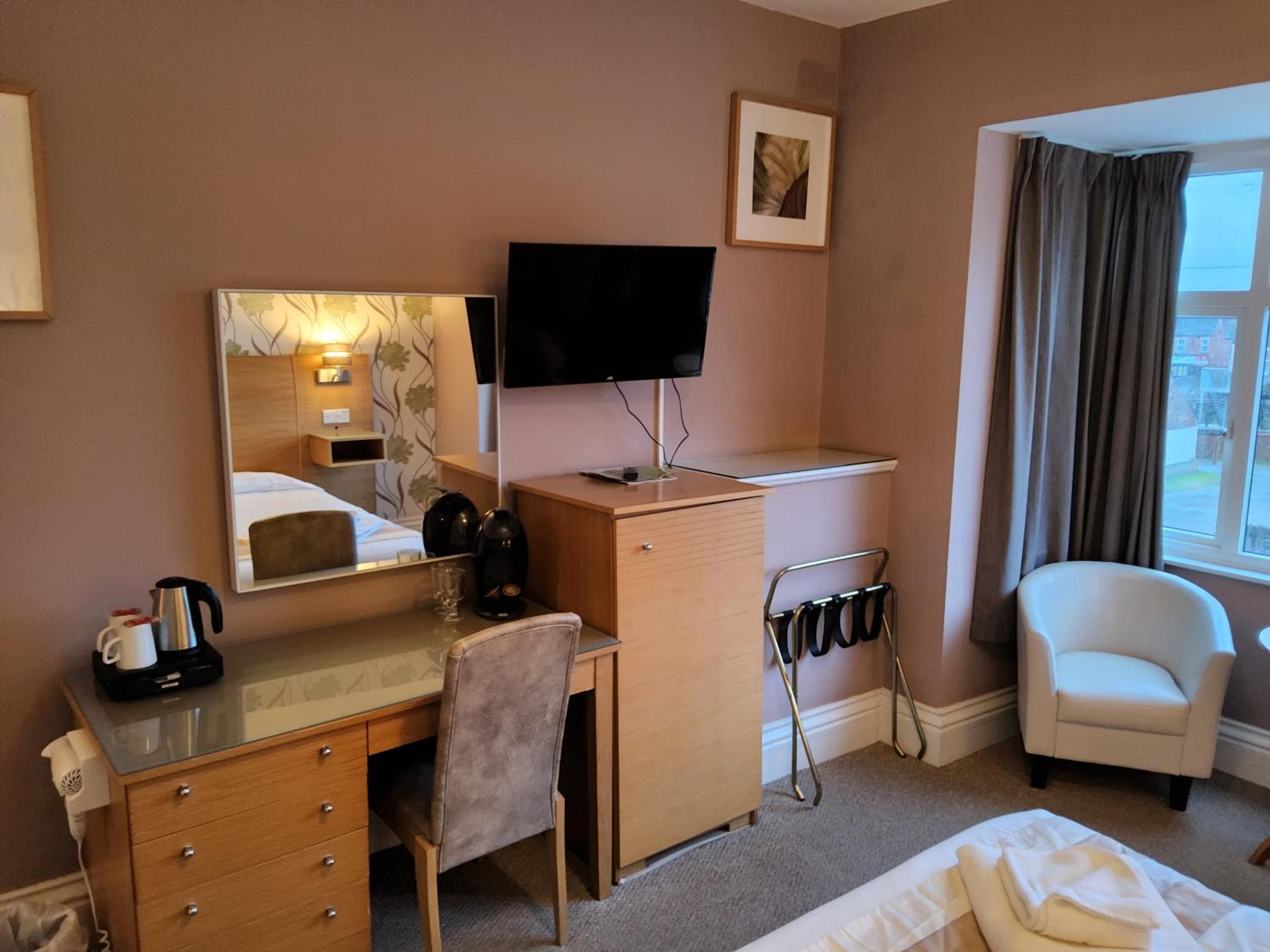 Deluxe Double Room - Photo 7