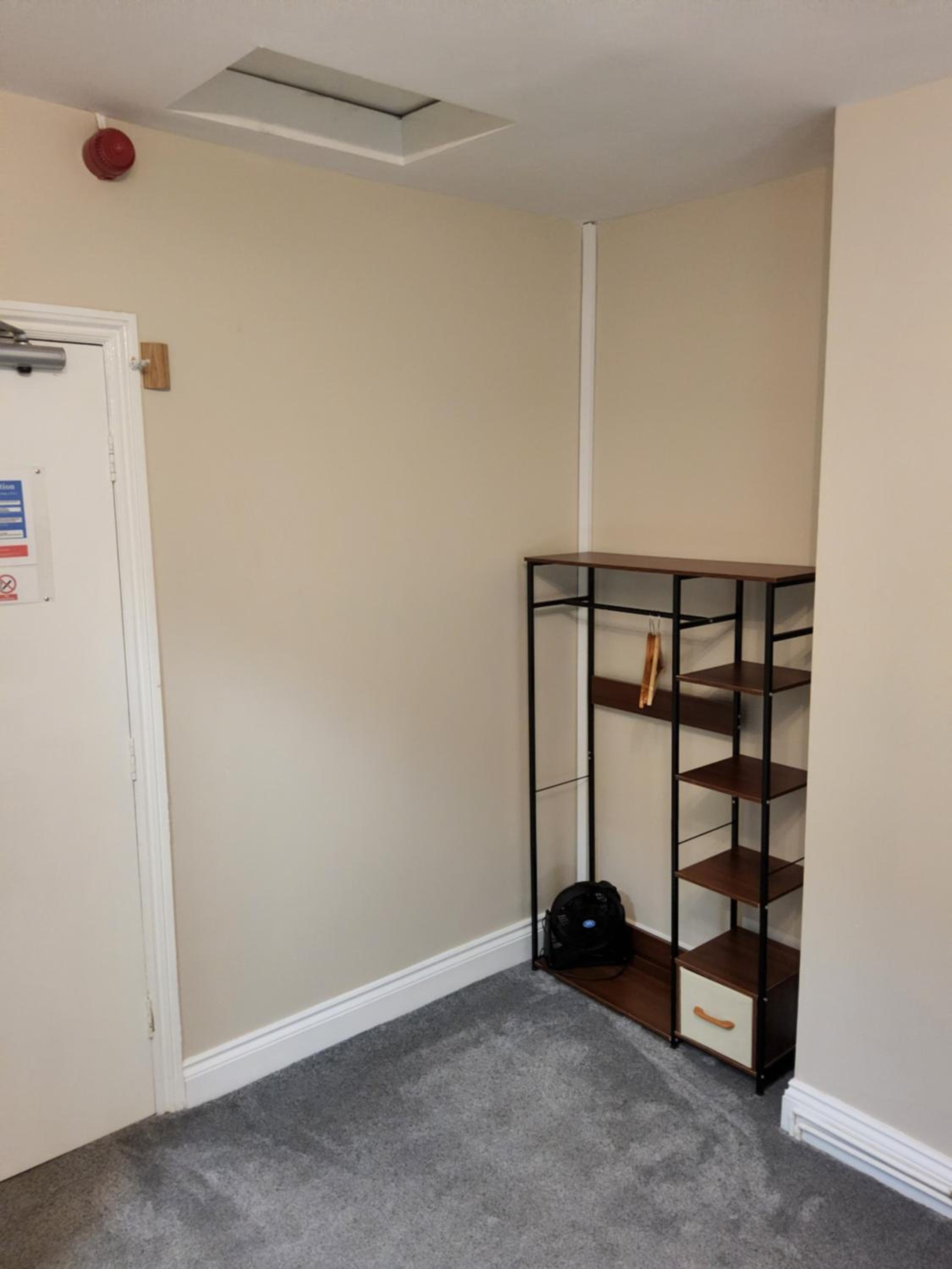 Standard Double Room - Photo 6