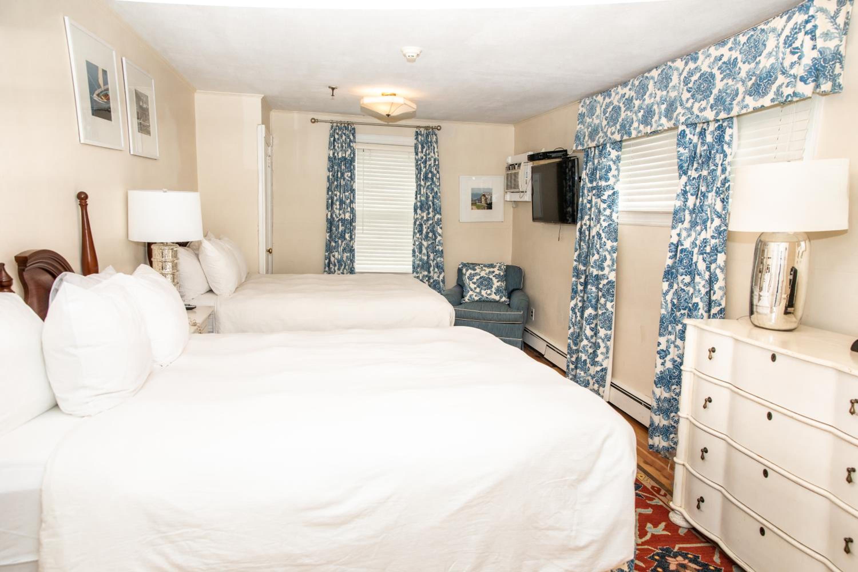 Queen Room with Two Queen Beds