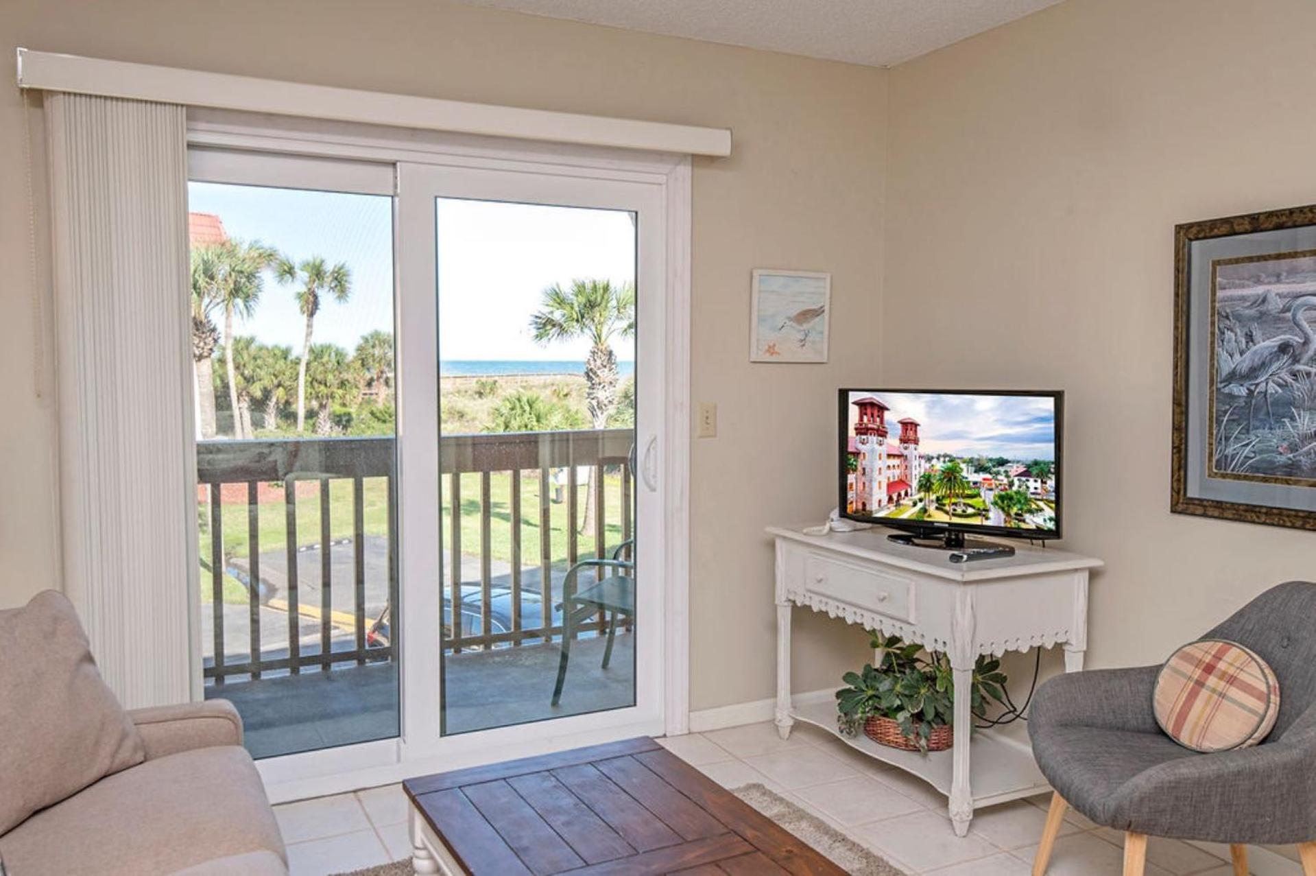 Two-Bedroom Apartment photo 2