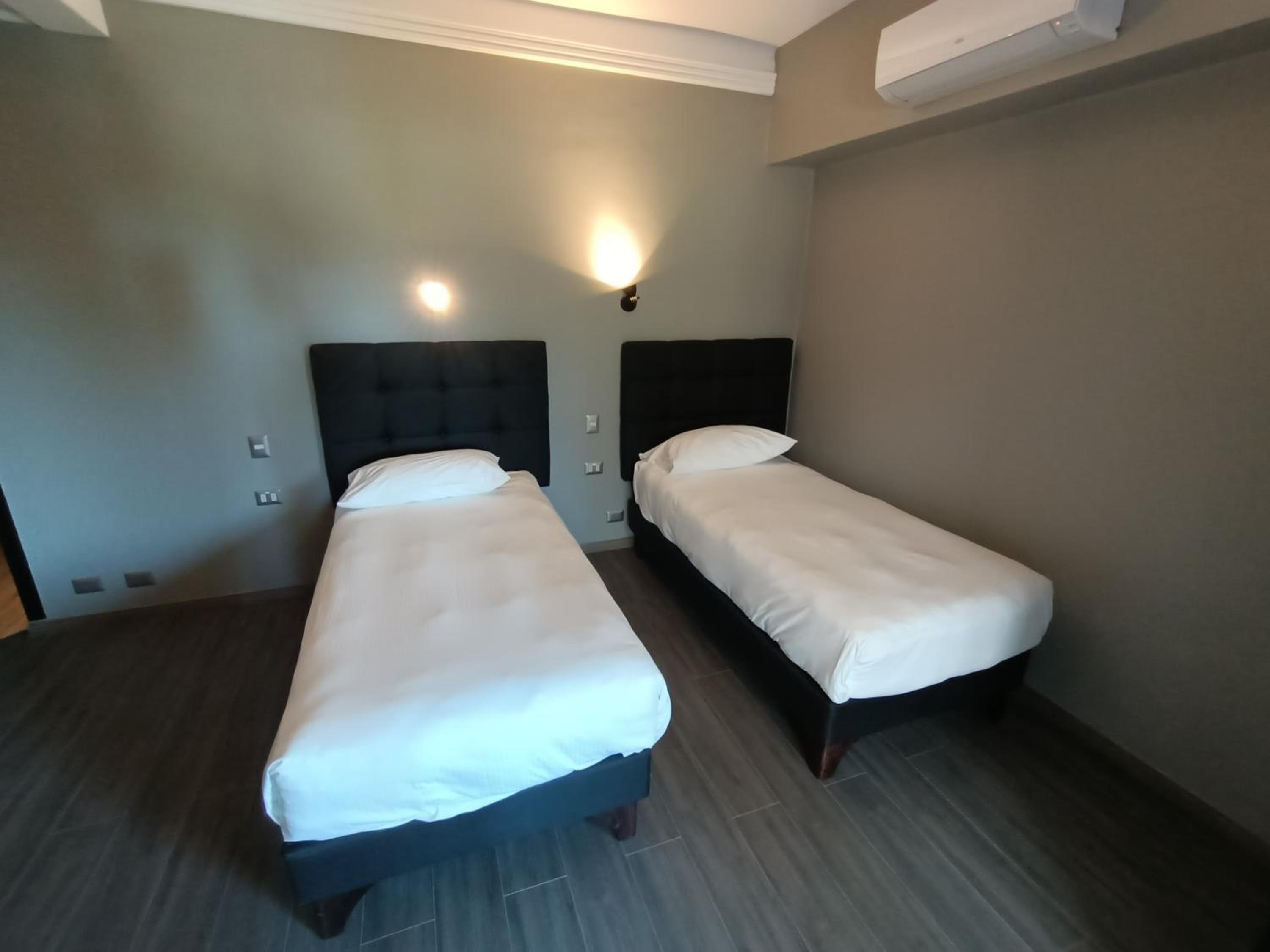 Superior Quadruple Room photo 2