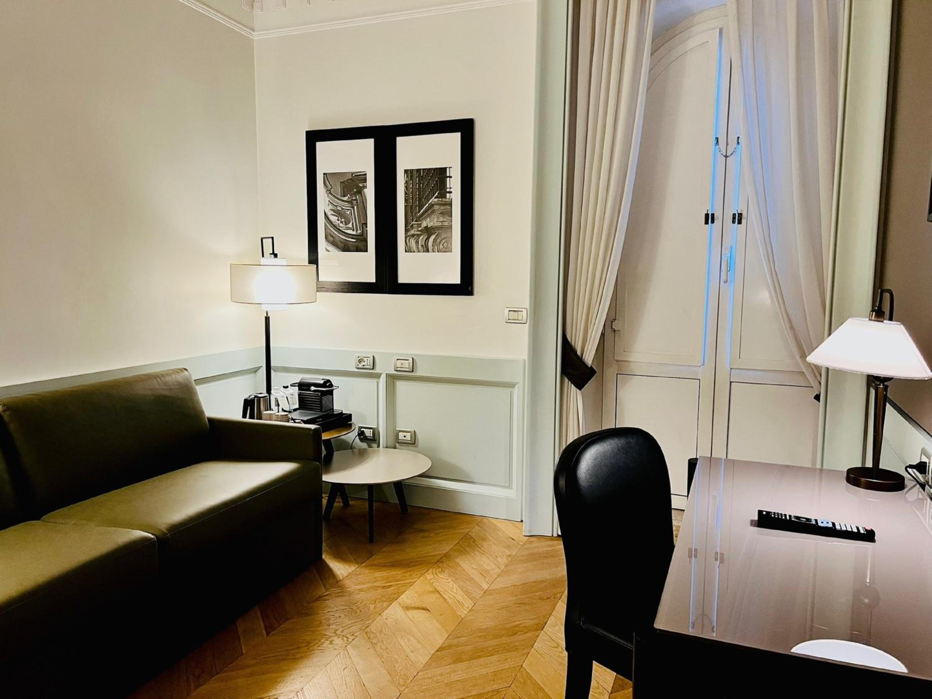 Junior King Suite with Balcony