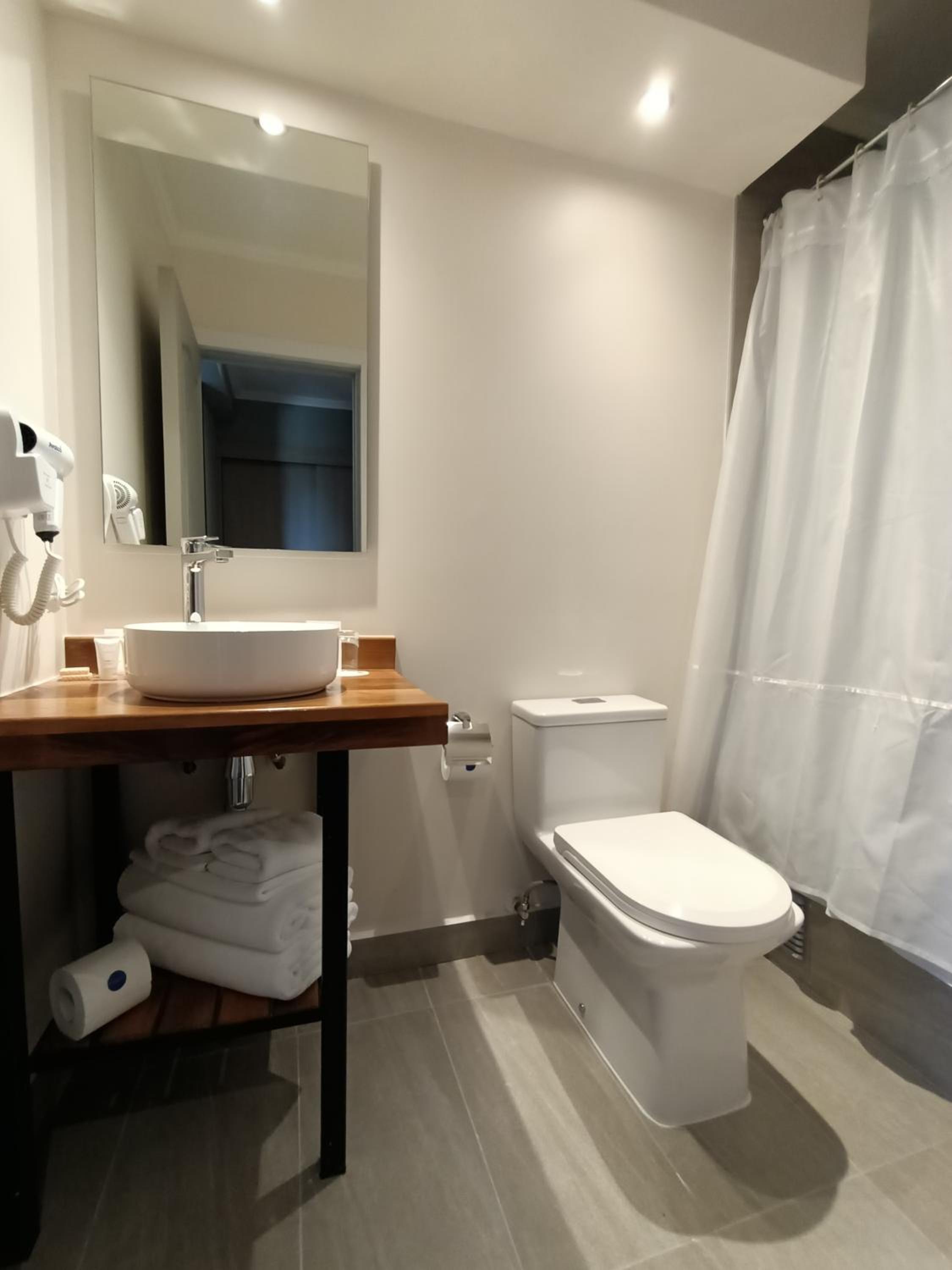 Standard Double Room - Non-Smoking photo 3
