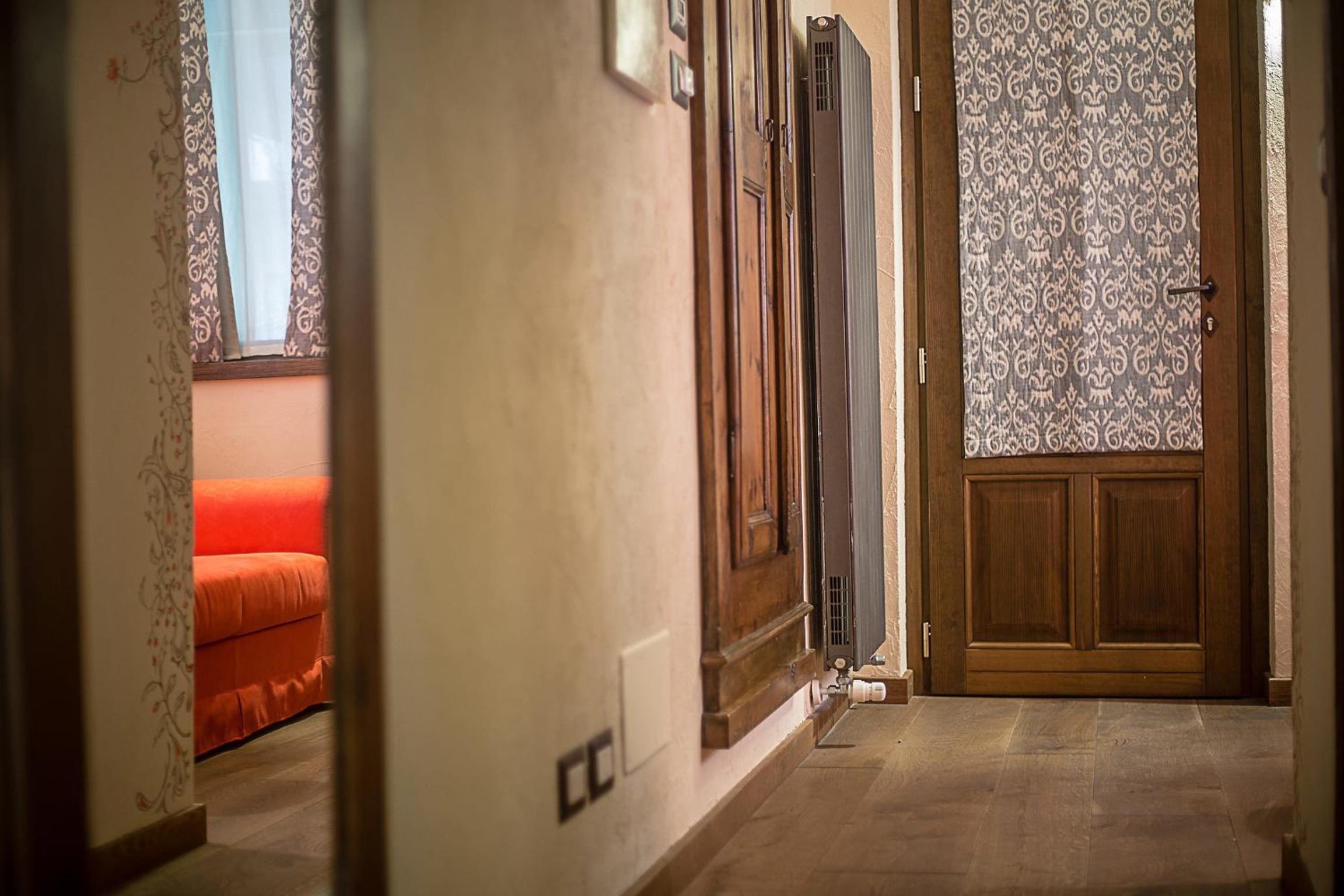 Suite - Photo 7