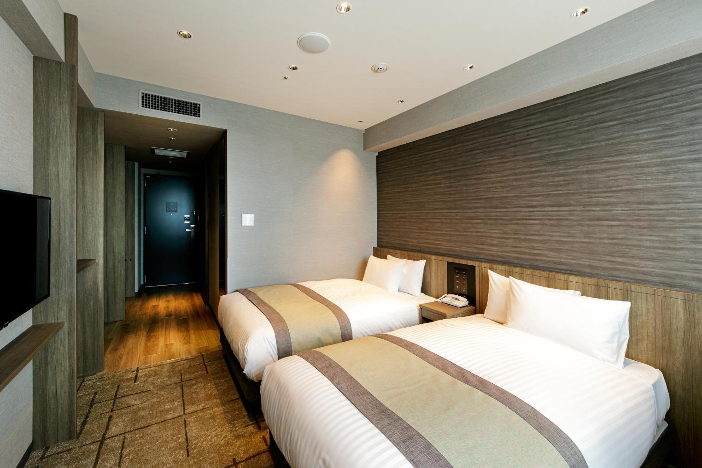 Superior Twin Room - Non-Smoking - Photo 6