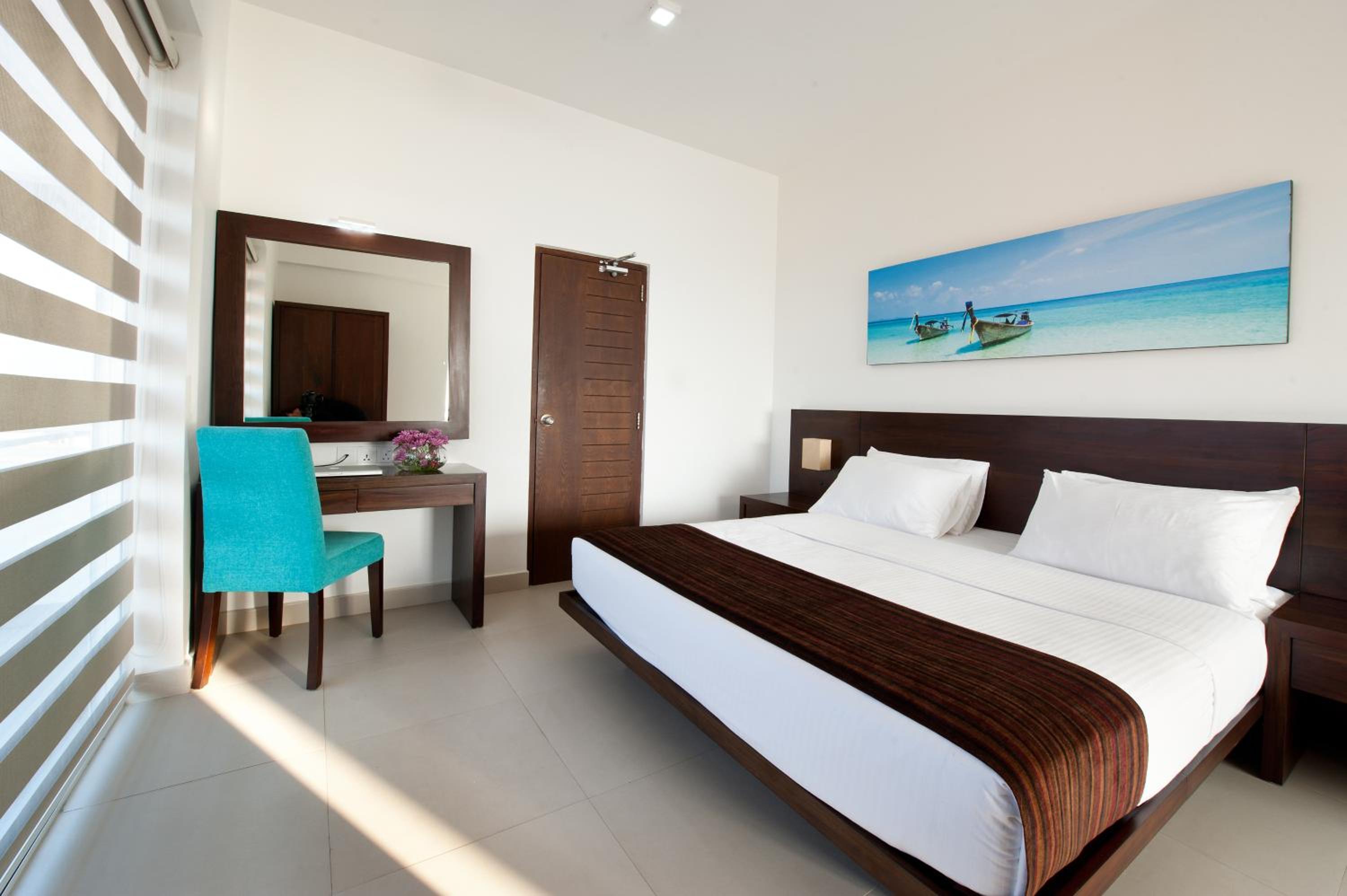 One Bedroom Apartment with Sea View photo 2