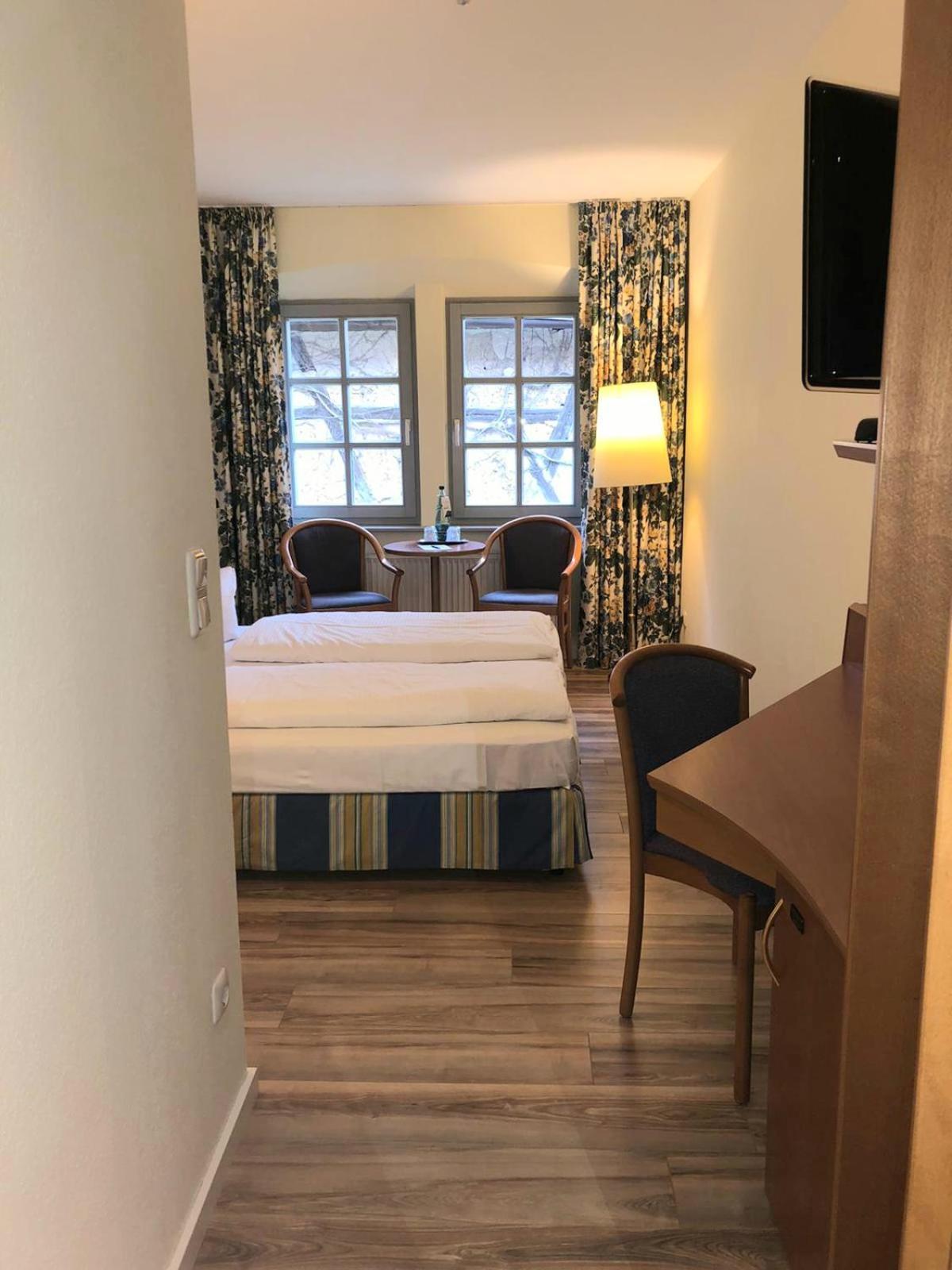 Double Room - Photo 3