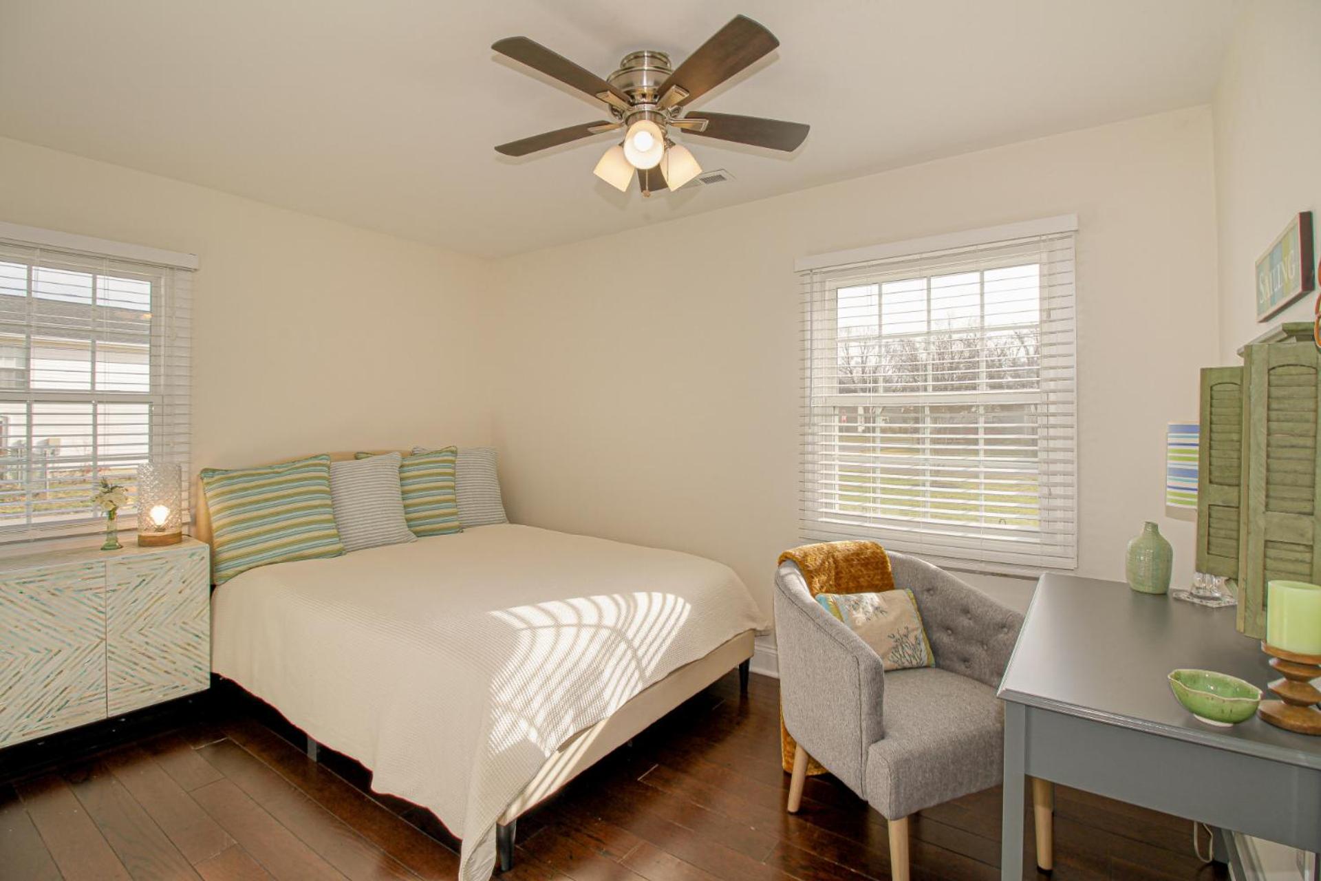 Three-Bedroom House photo 1