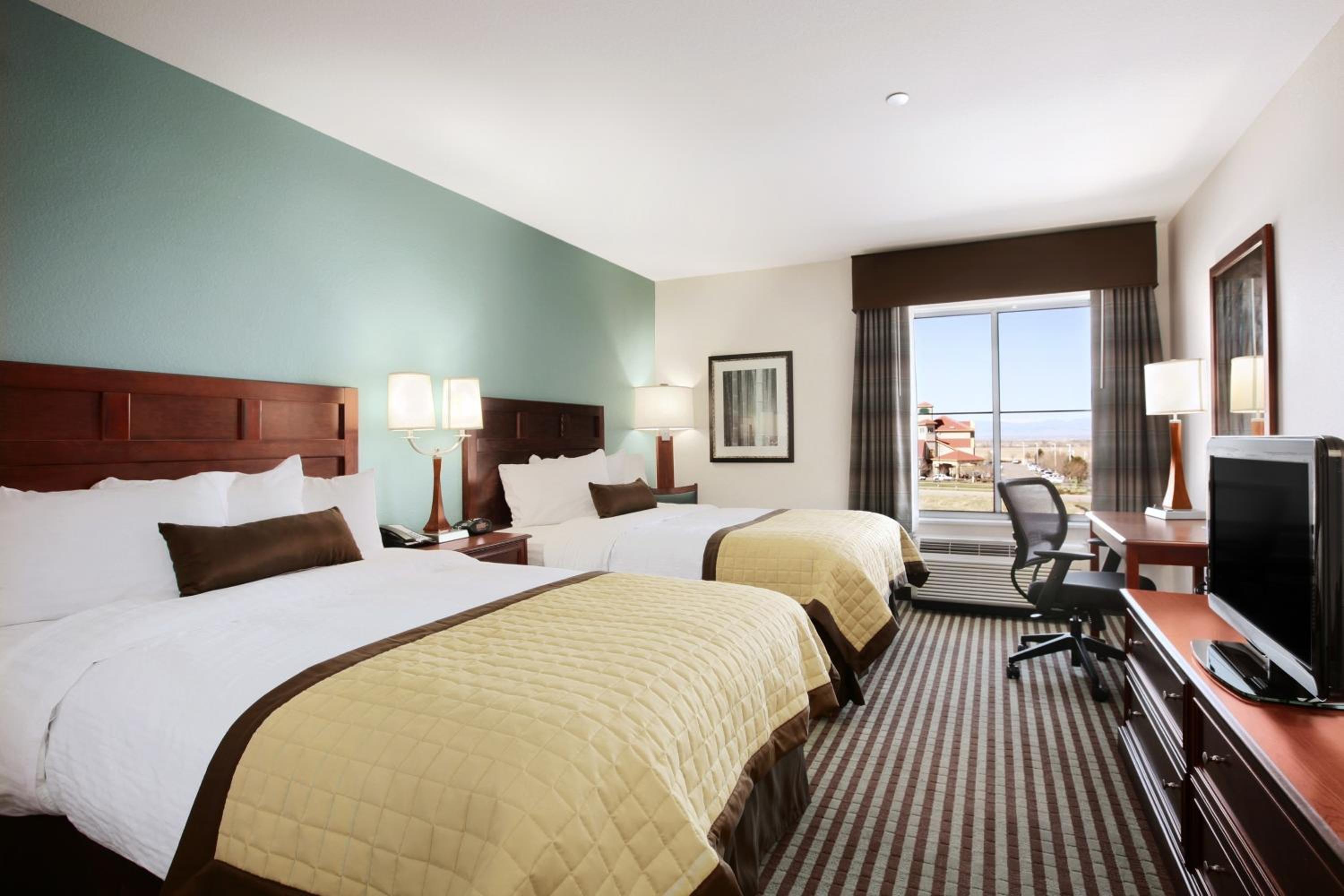 Double Room with Two Double Beds - Non-Smoking - Photo 7