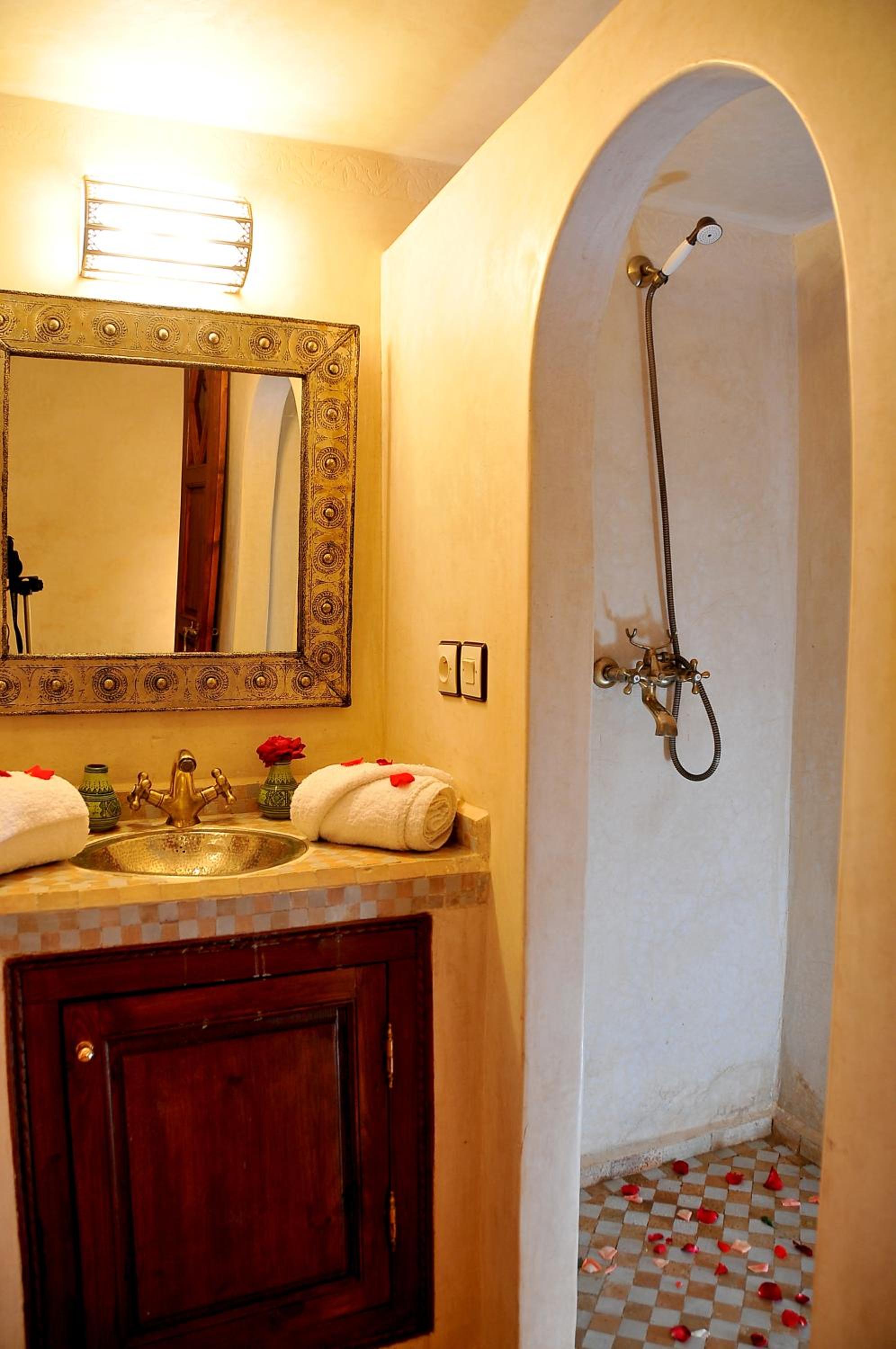 Triple Room - Photo 24