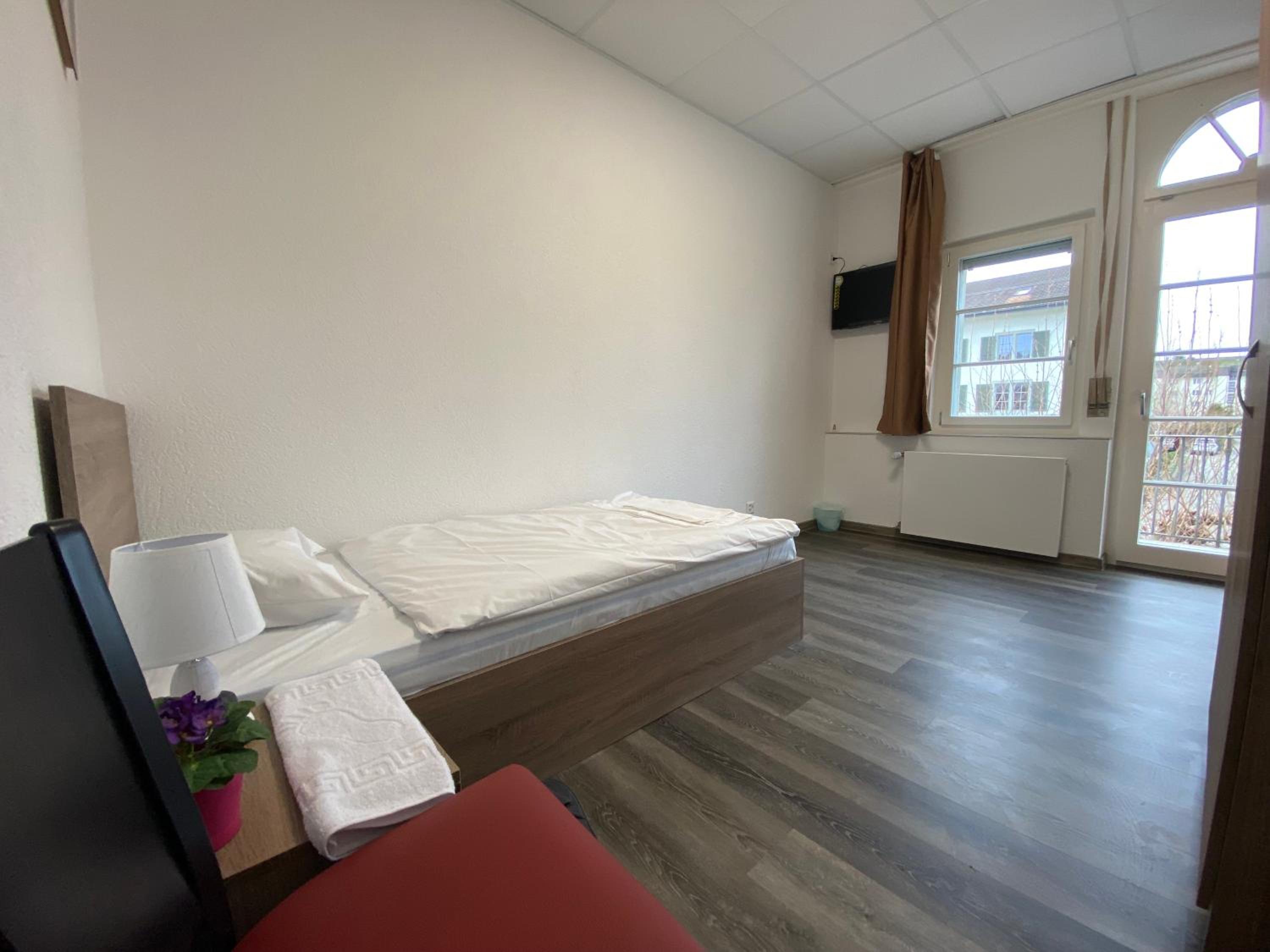 Single Room with Balcony photo 2