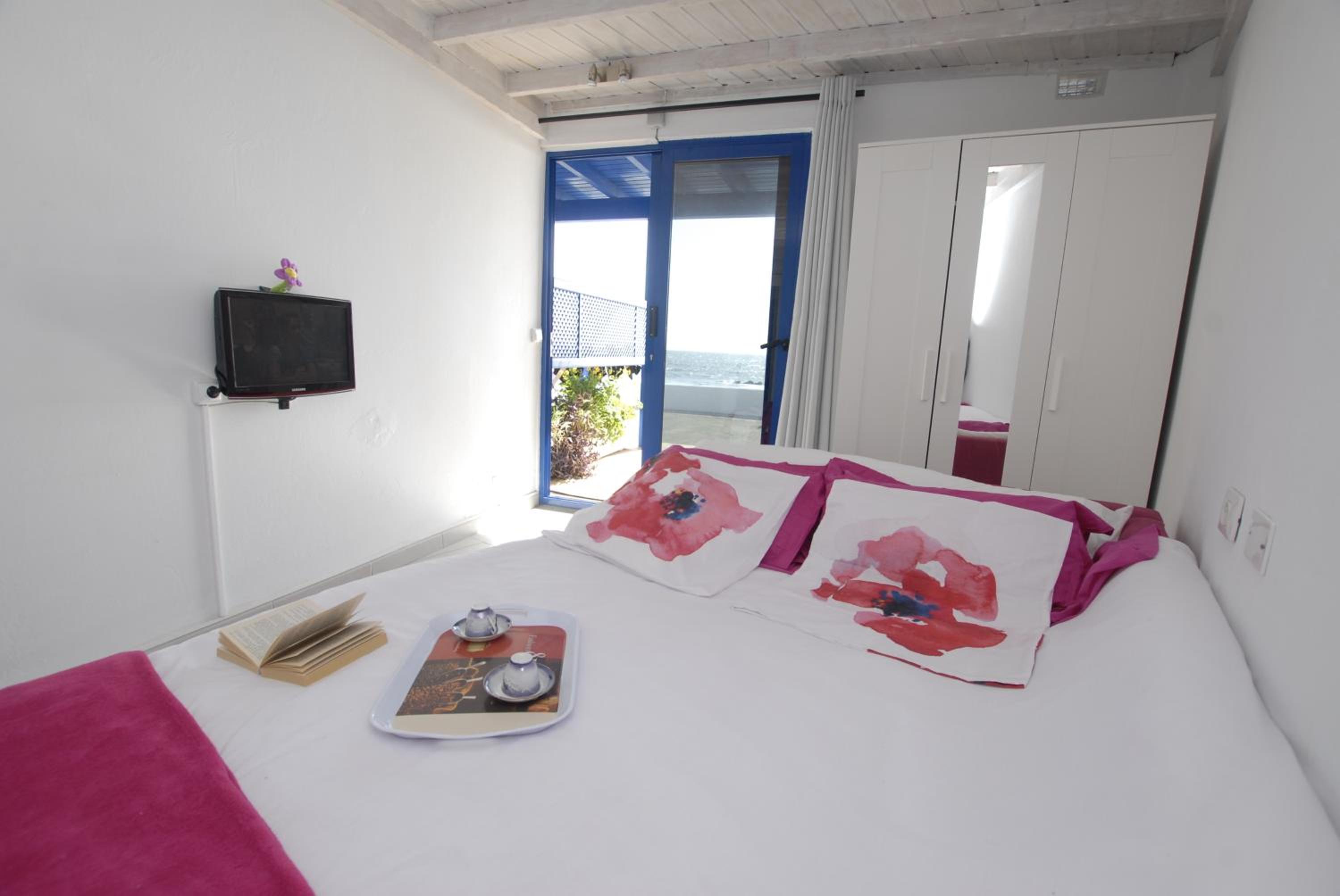 Estudio con vista al mar