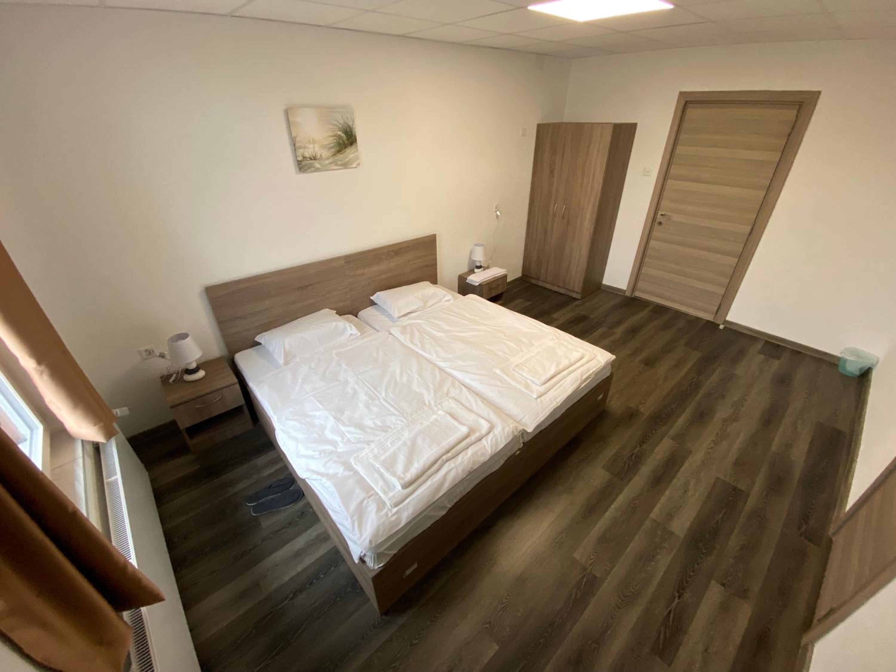 Double Room with Shared Toilet photo 3