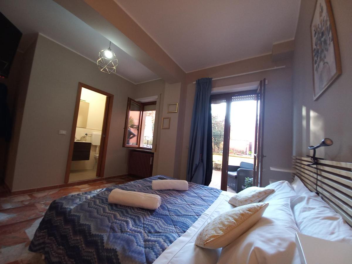 Double Room with Private Bathroom photo 1