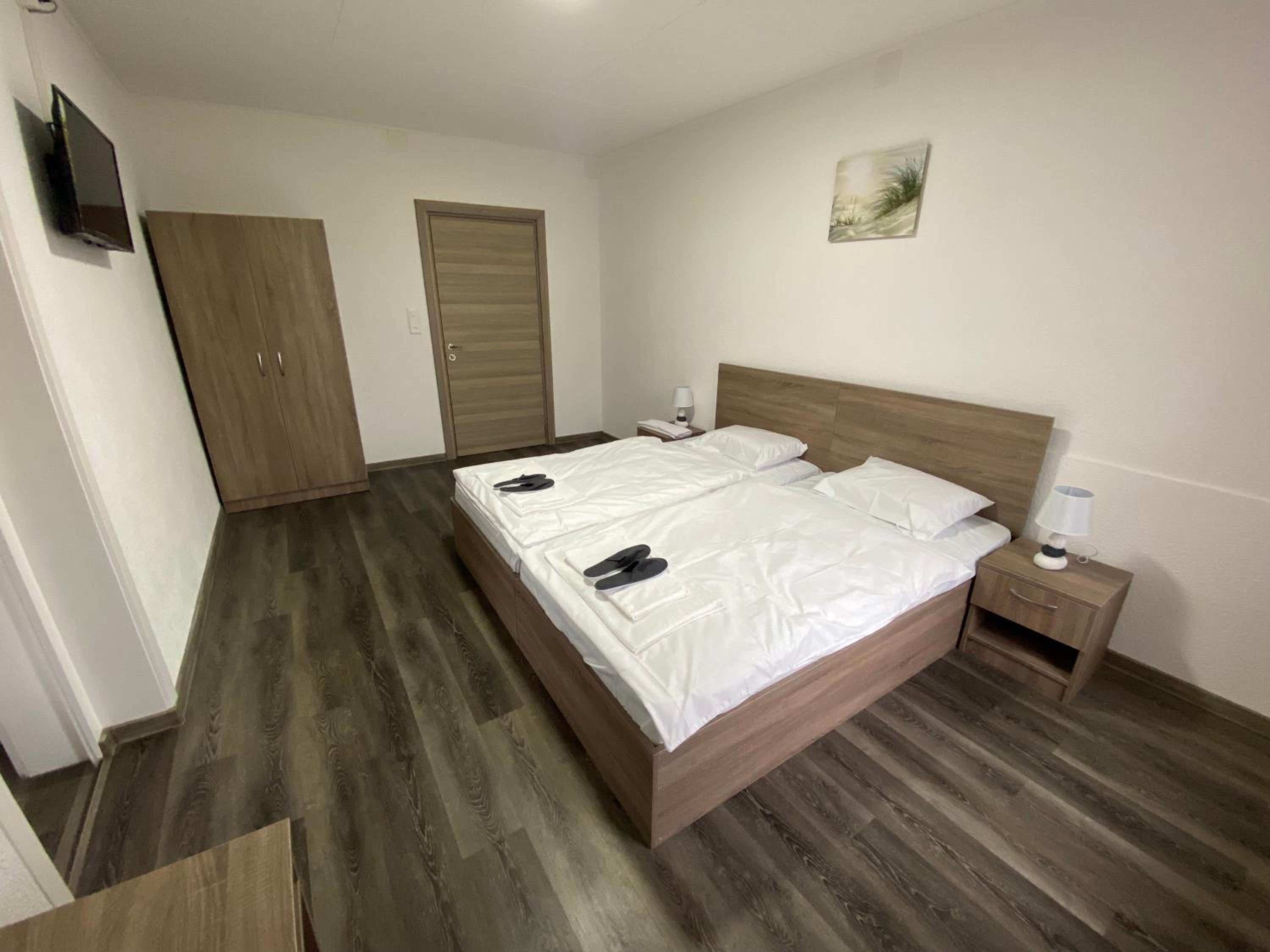 Double Room with Private Bathroom photo 3