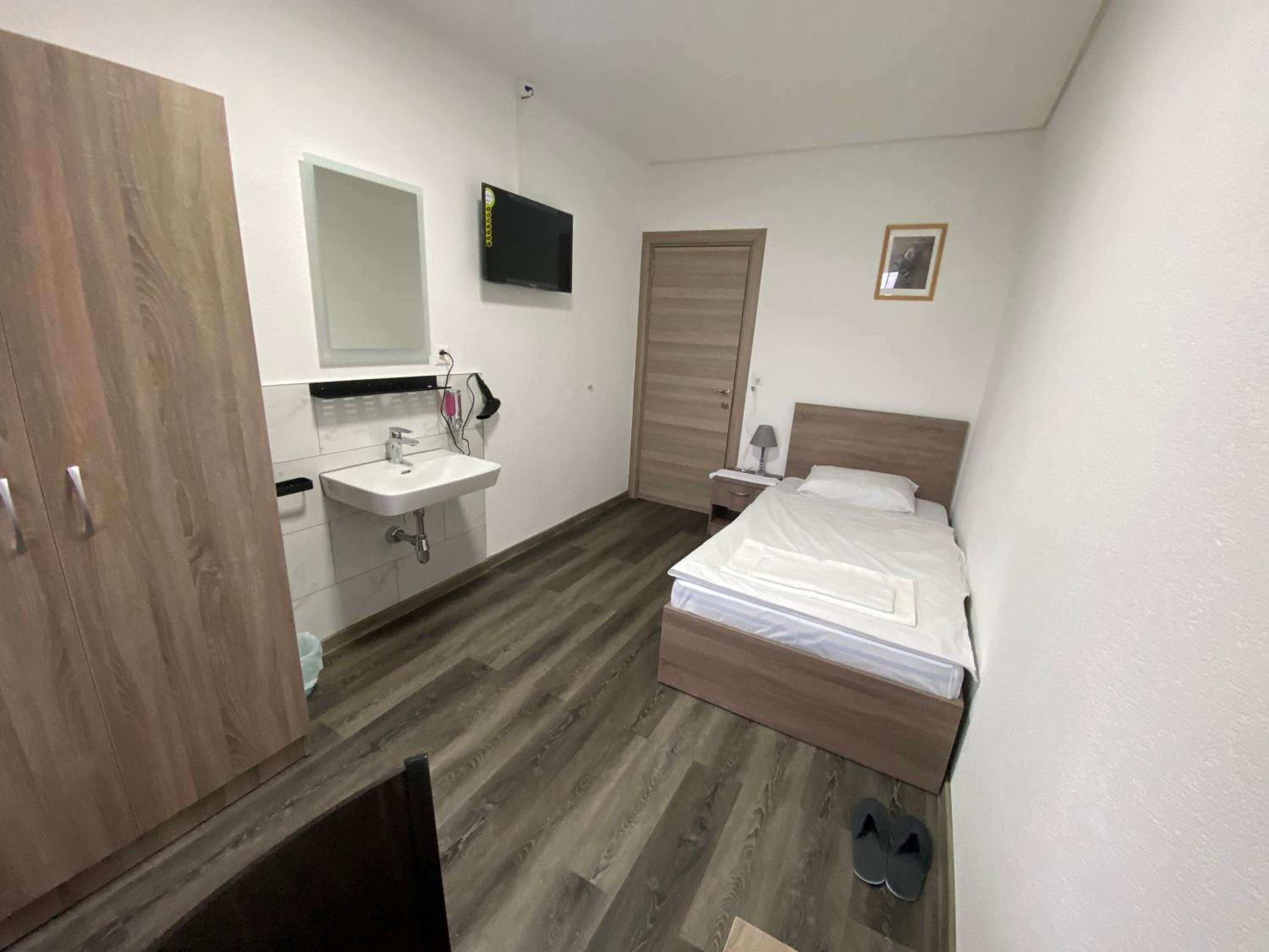 Economy Single Room photo 3