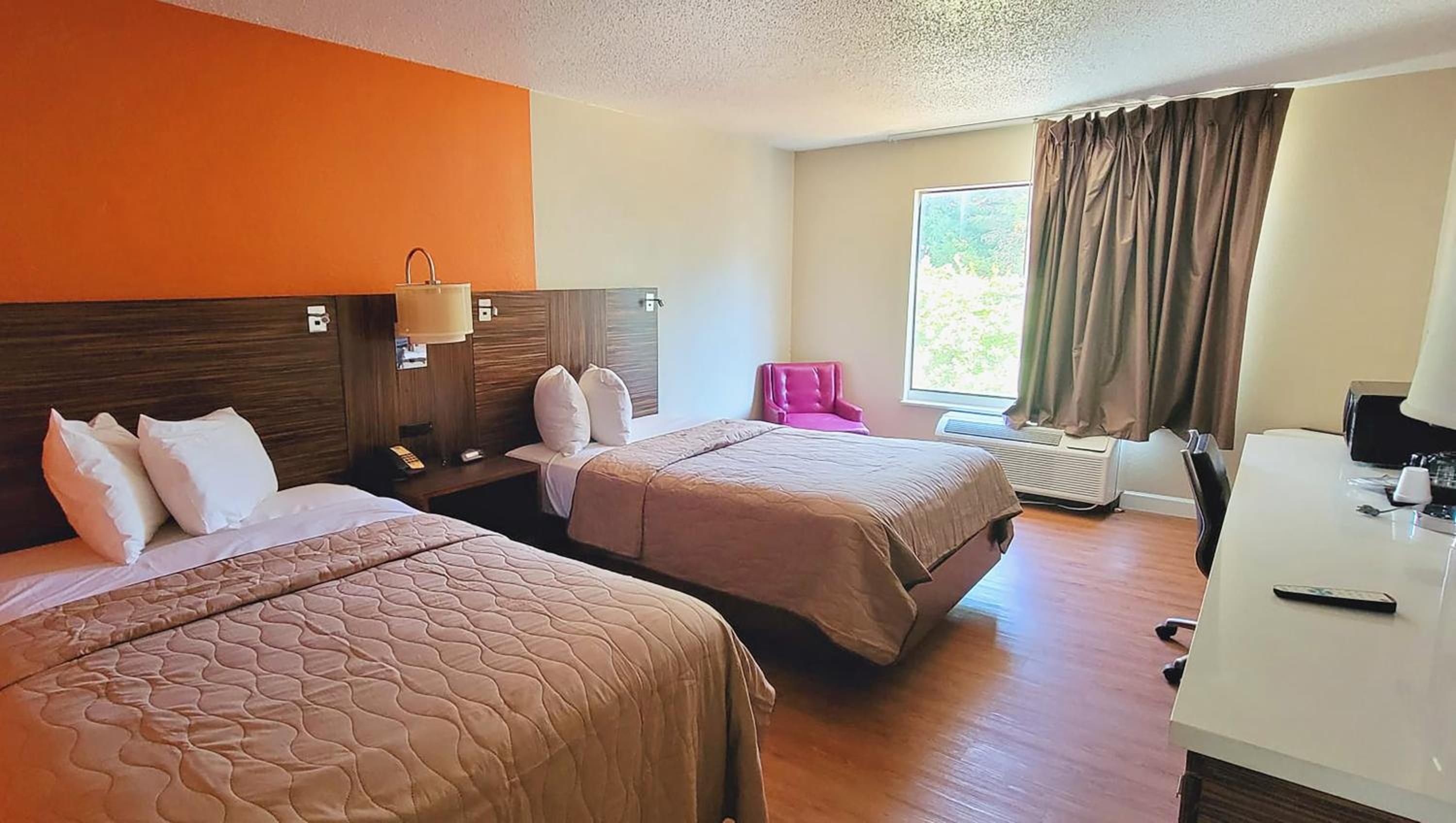 Deluxe Quadruple Room - Photo 1