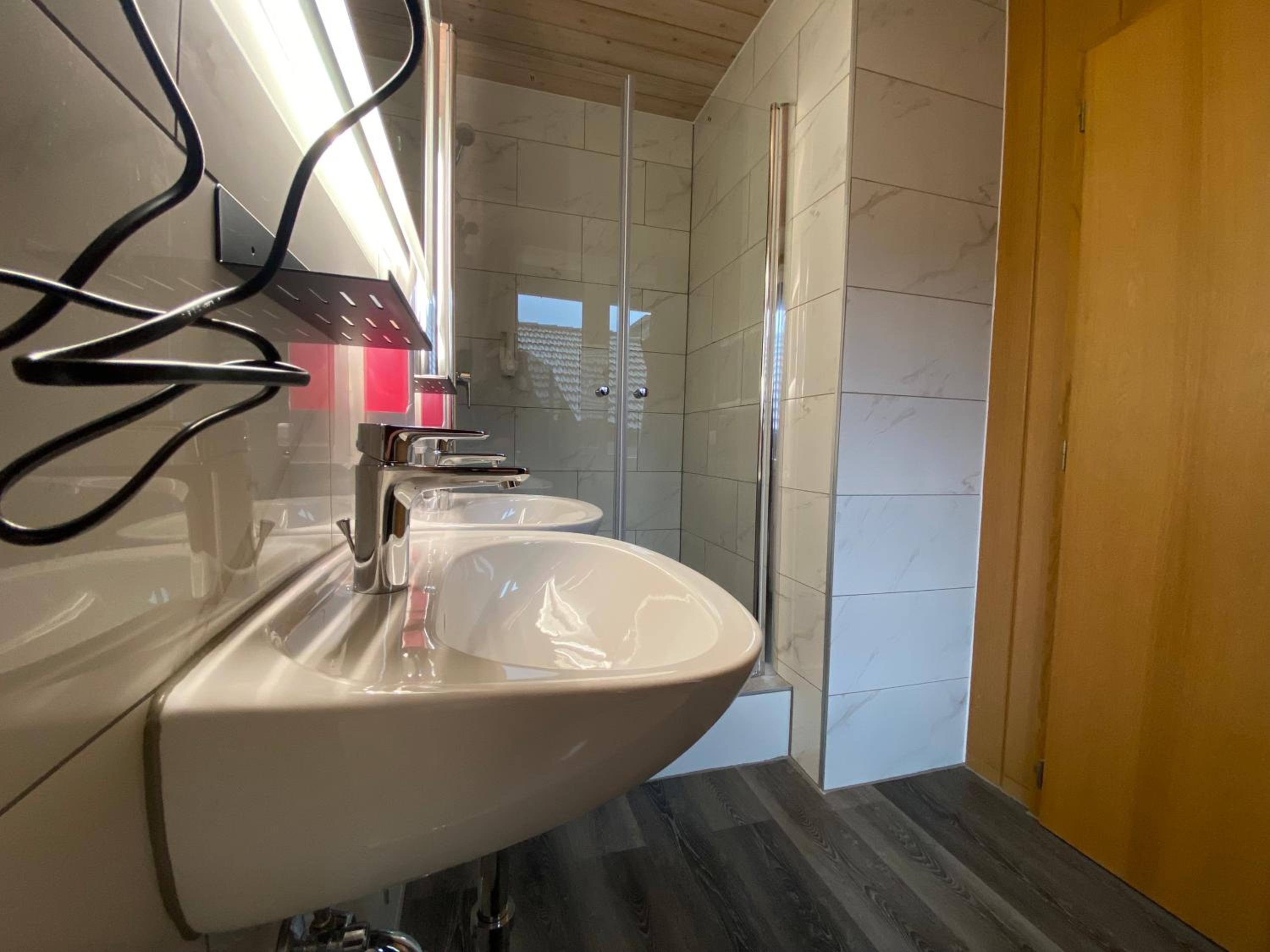 Triple Room - Photo 6