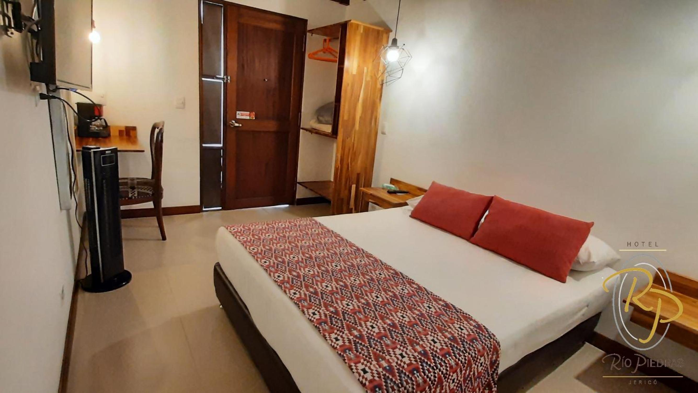 Standard Double Room photo 1