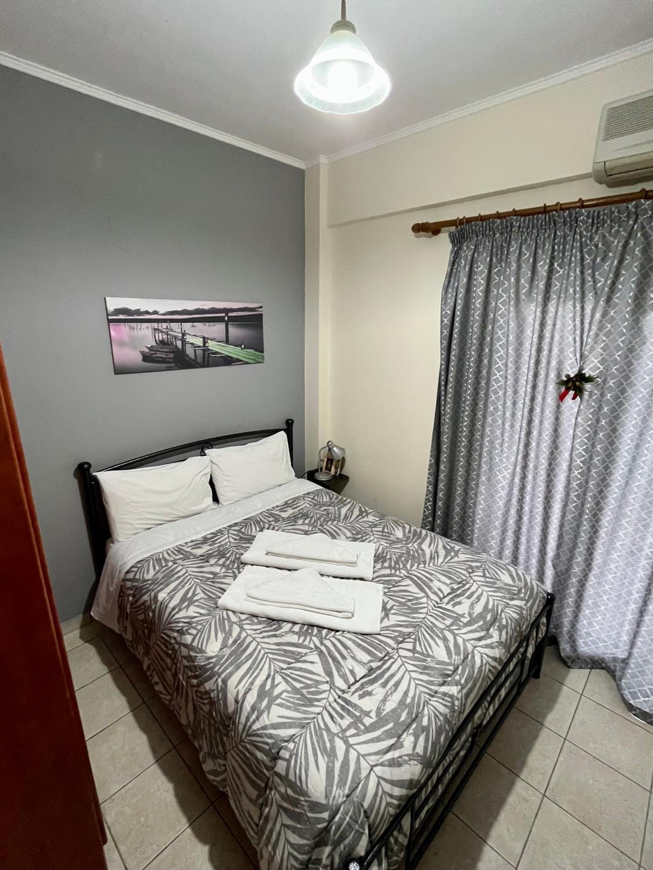 One-Bedroom Apartment - Photo 5