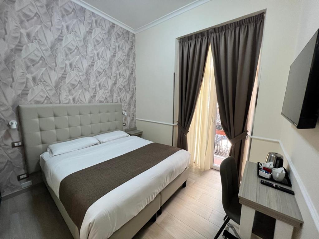 Double or Twin Room with Balcony photo 1