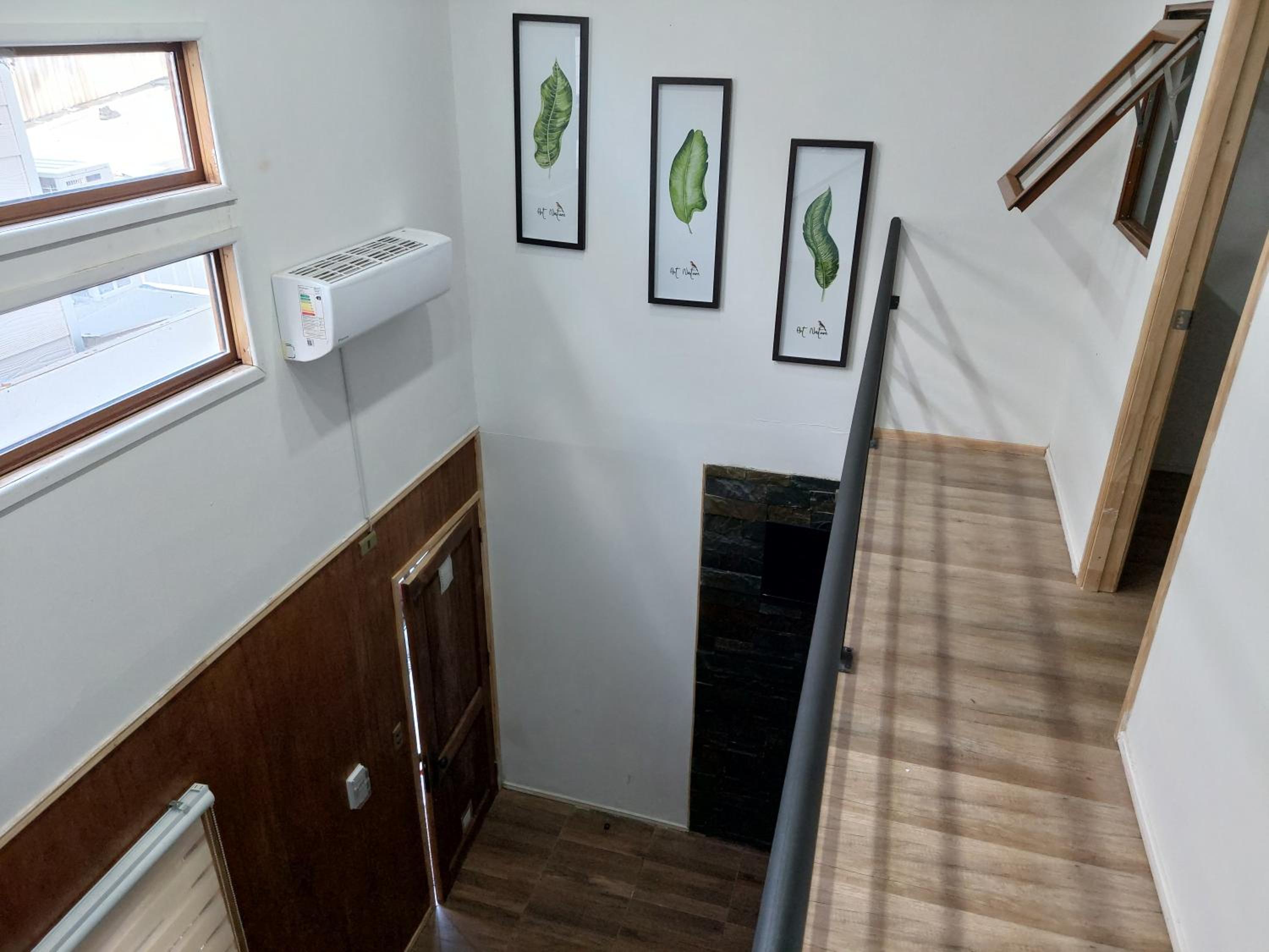 Apartment - Split Level photo 2