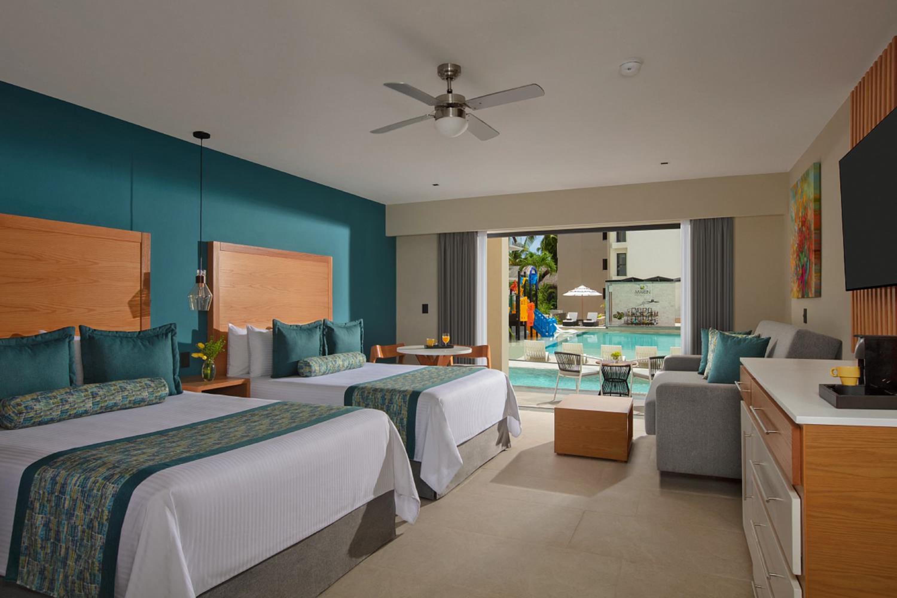 Preferred Club Jr Suite Swim Out S pogledom na bazen Dvoposteljne postelje