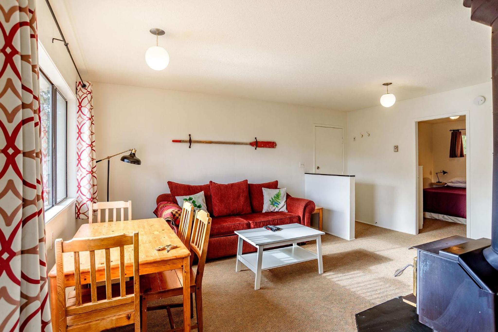 Two-Bedroom Cottage photo 2