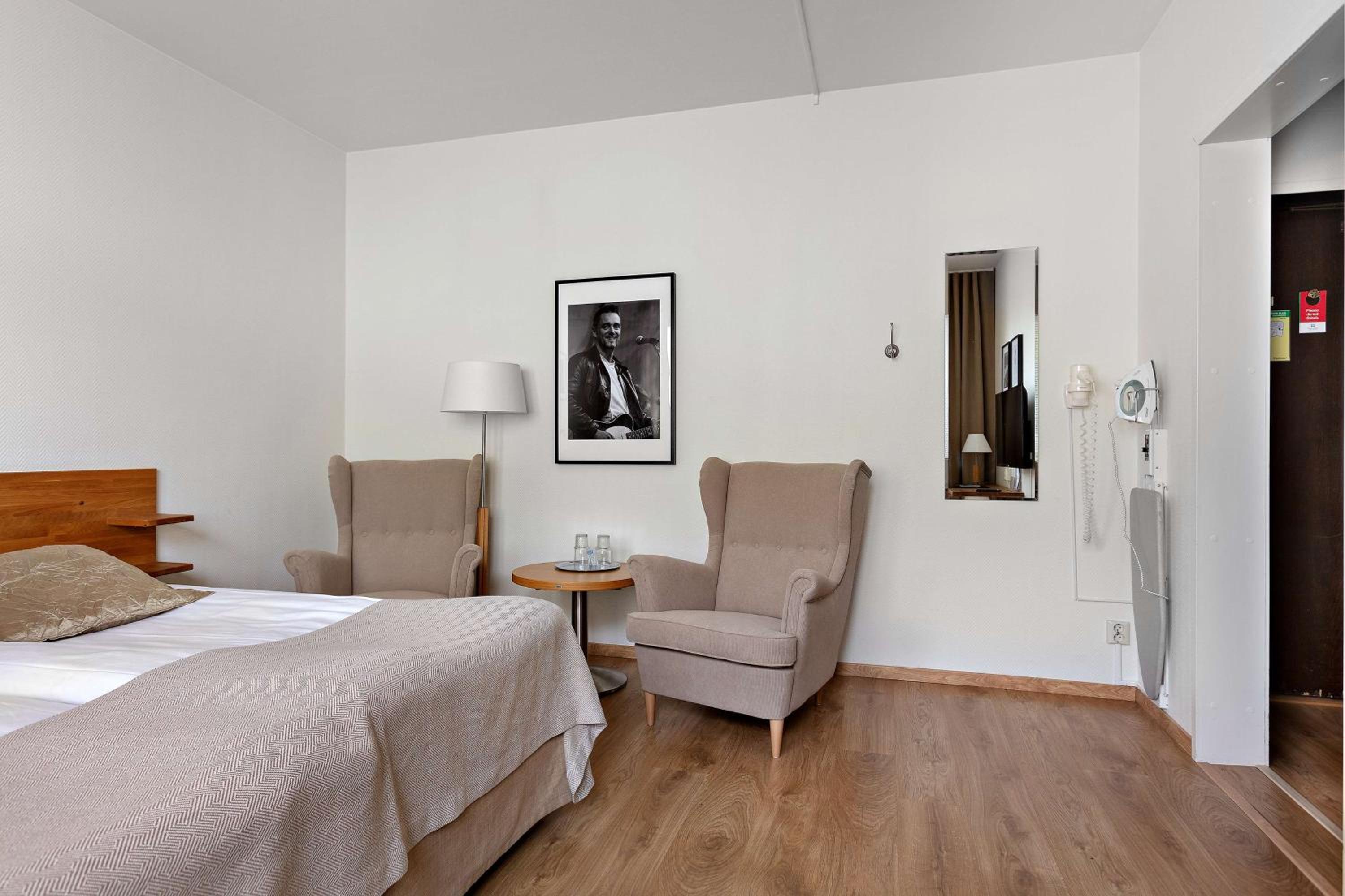 Superior Double Room with Two Single Beds - Non-Smoking - Photo 4