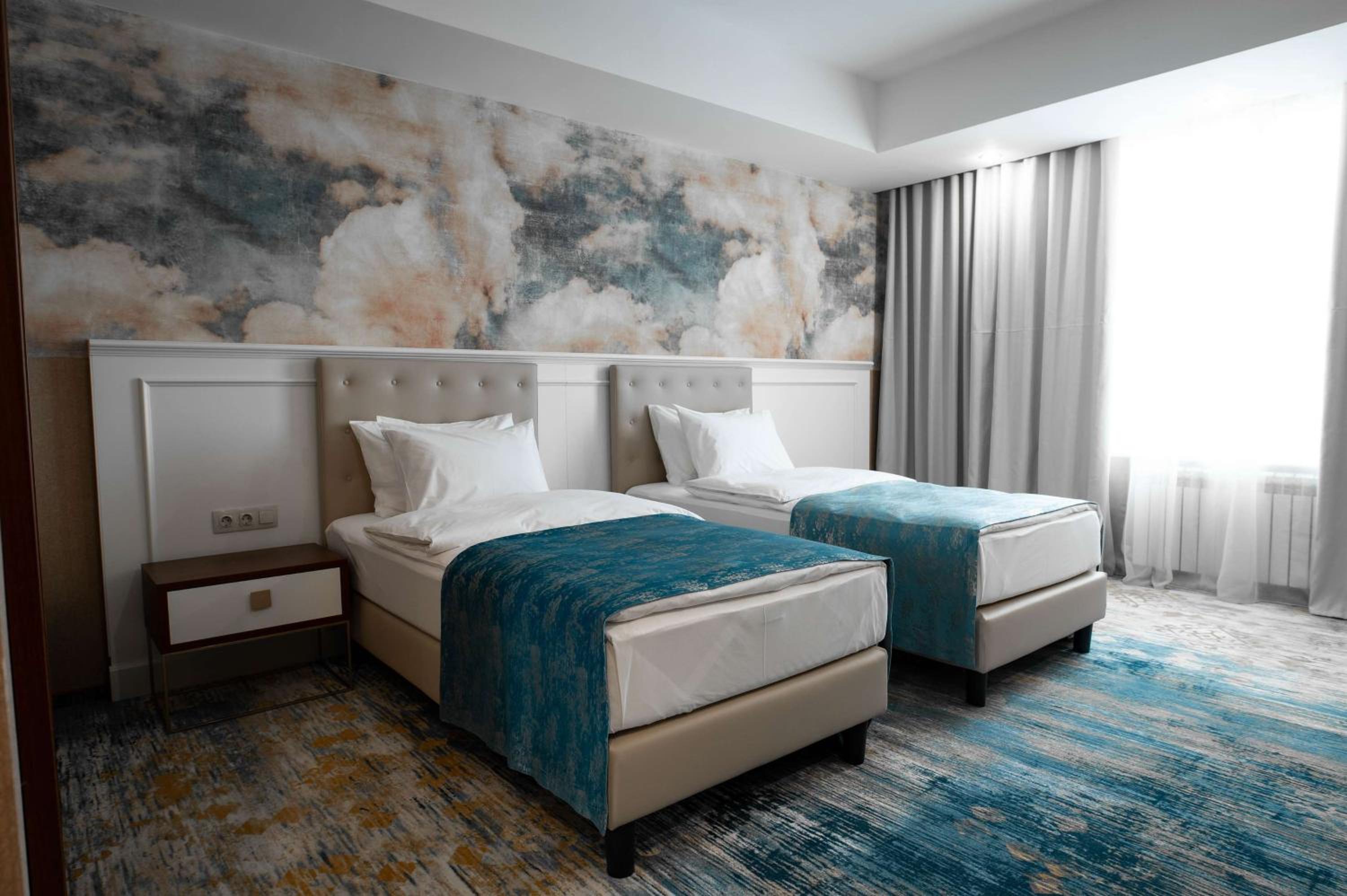 Standard Twin Room - Photo 2