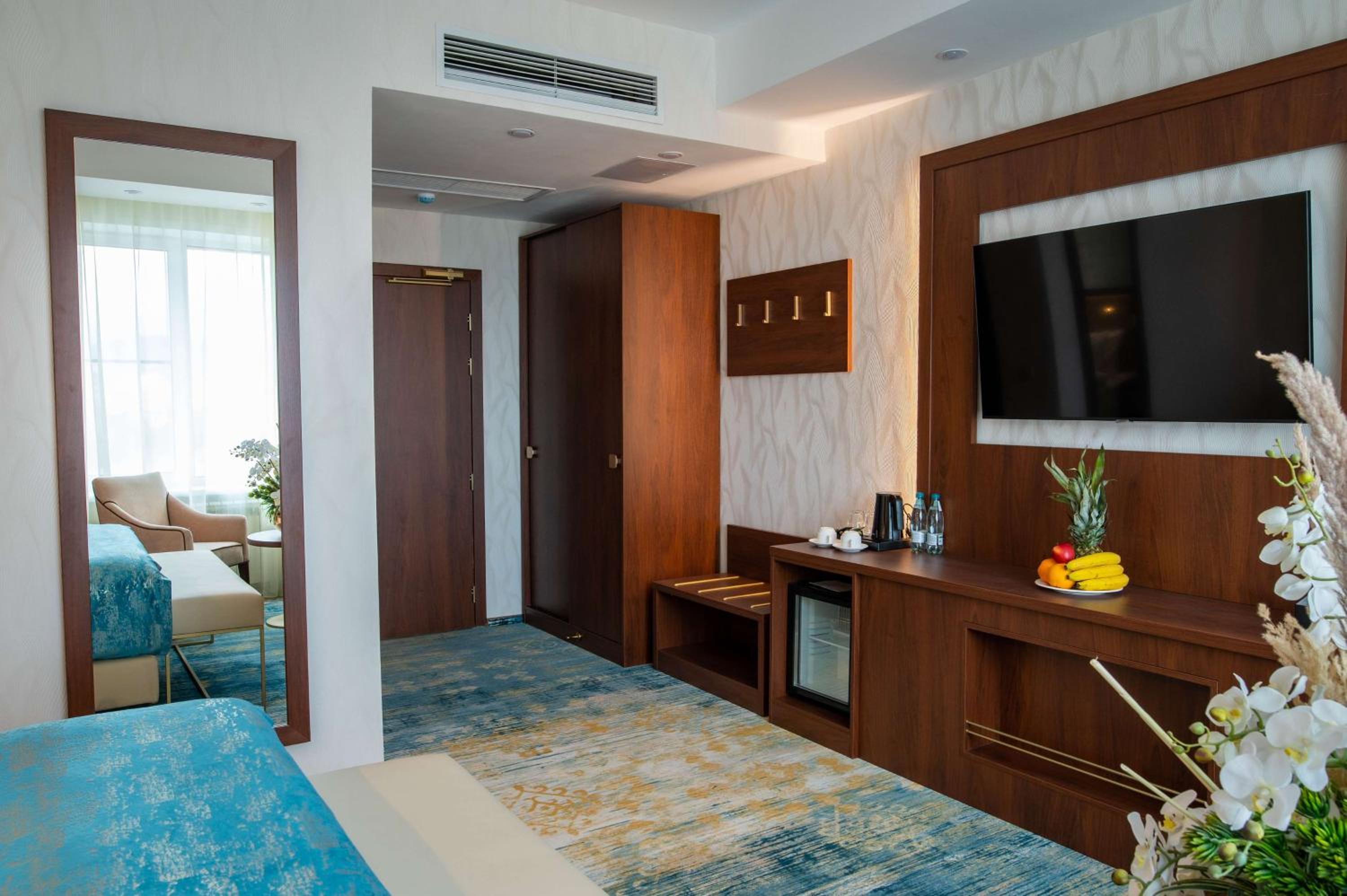 Premier King Room - Photo 1