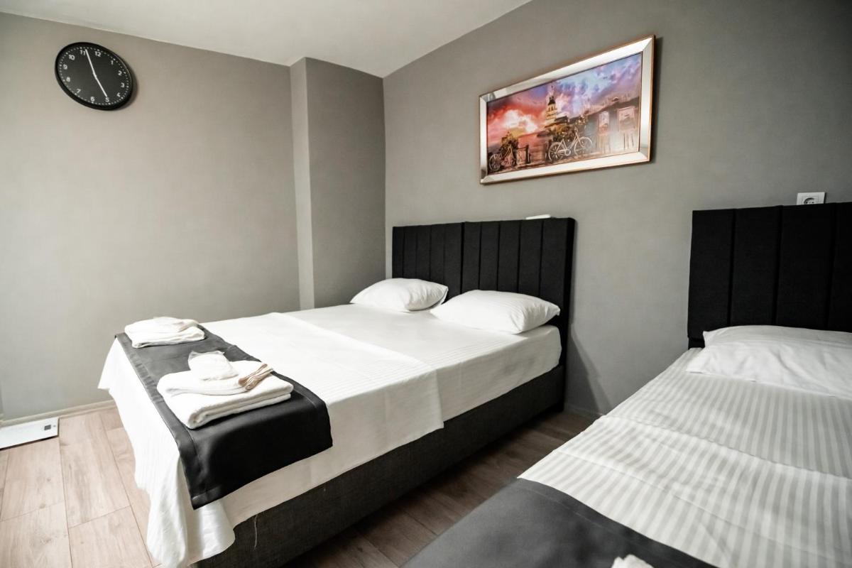 Deluxe Quadruple Room photo 1