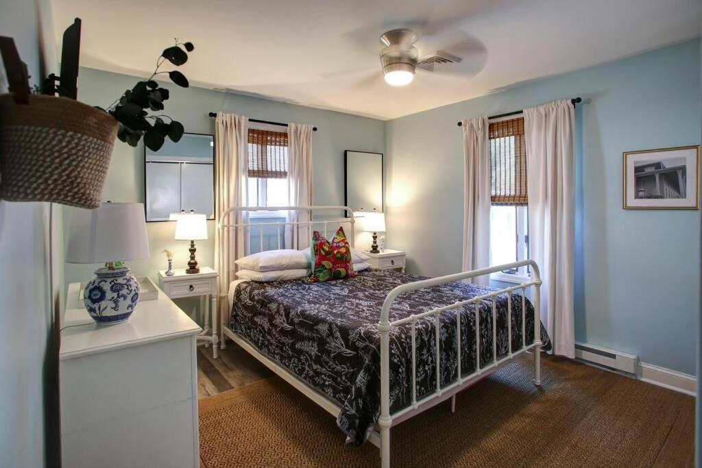Two-Bedroom House photo 3