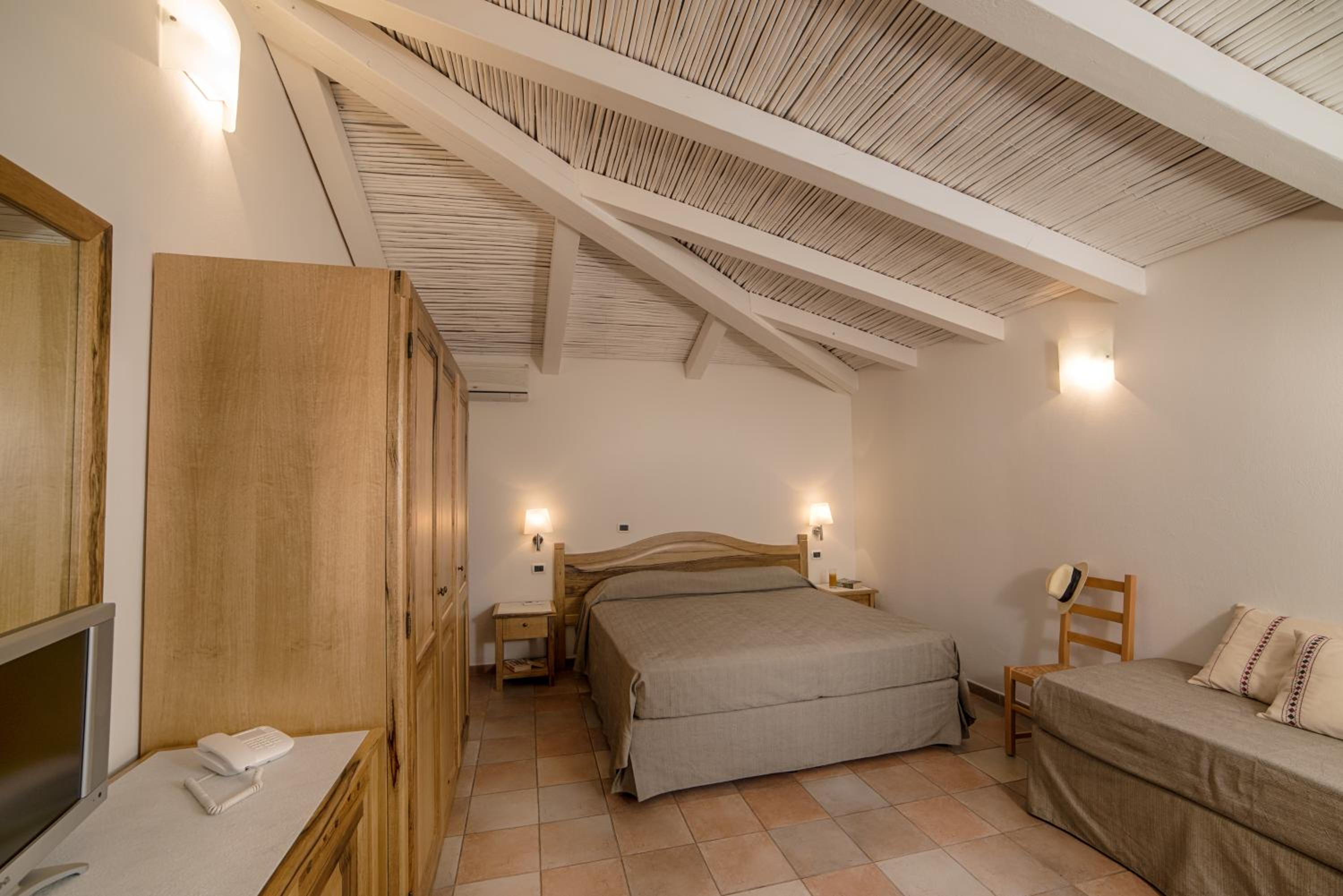 Classic Quadruple Room