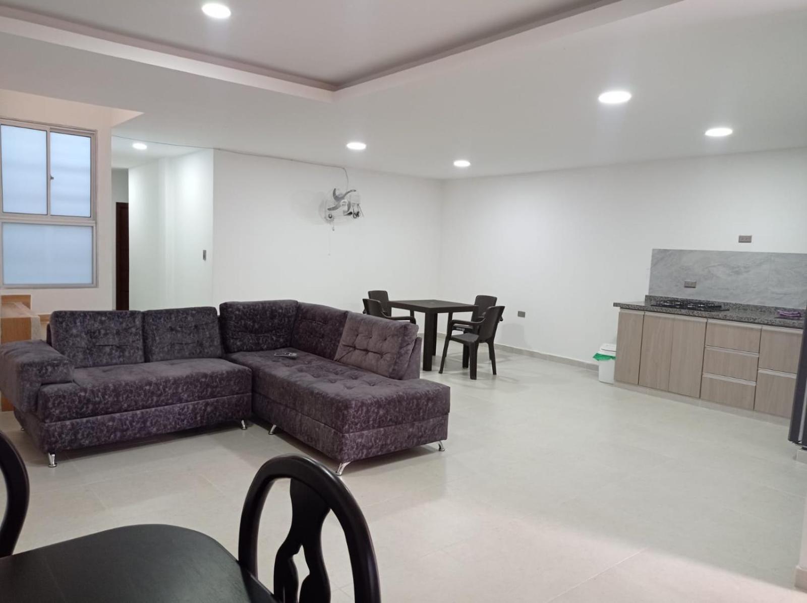 One-Bedroom Apartment photo 1