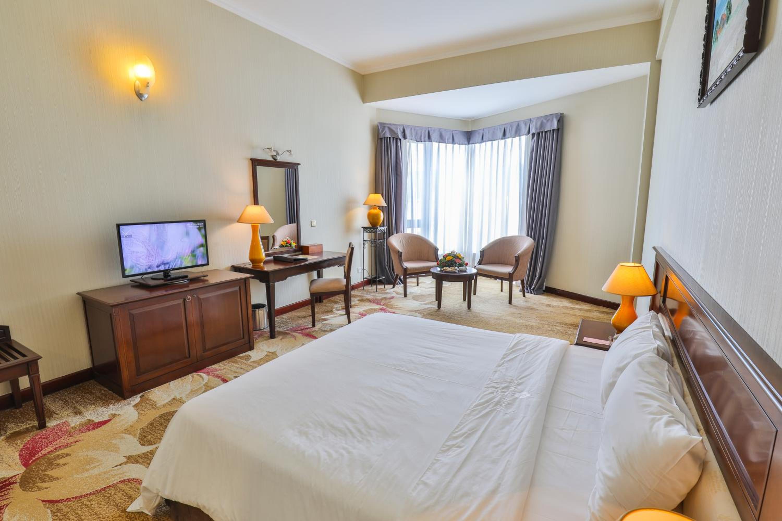 Deluxe Double or Twin Room - Photo 2