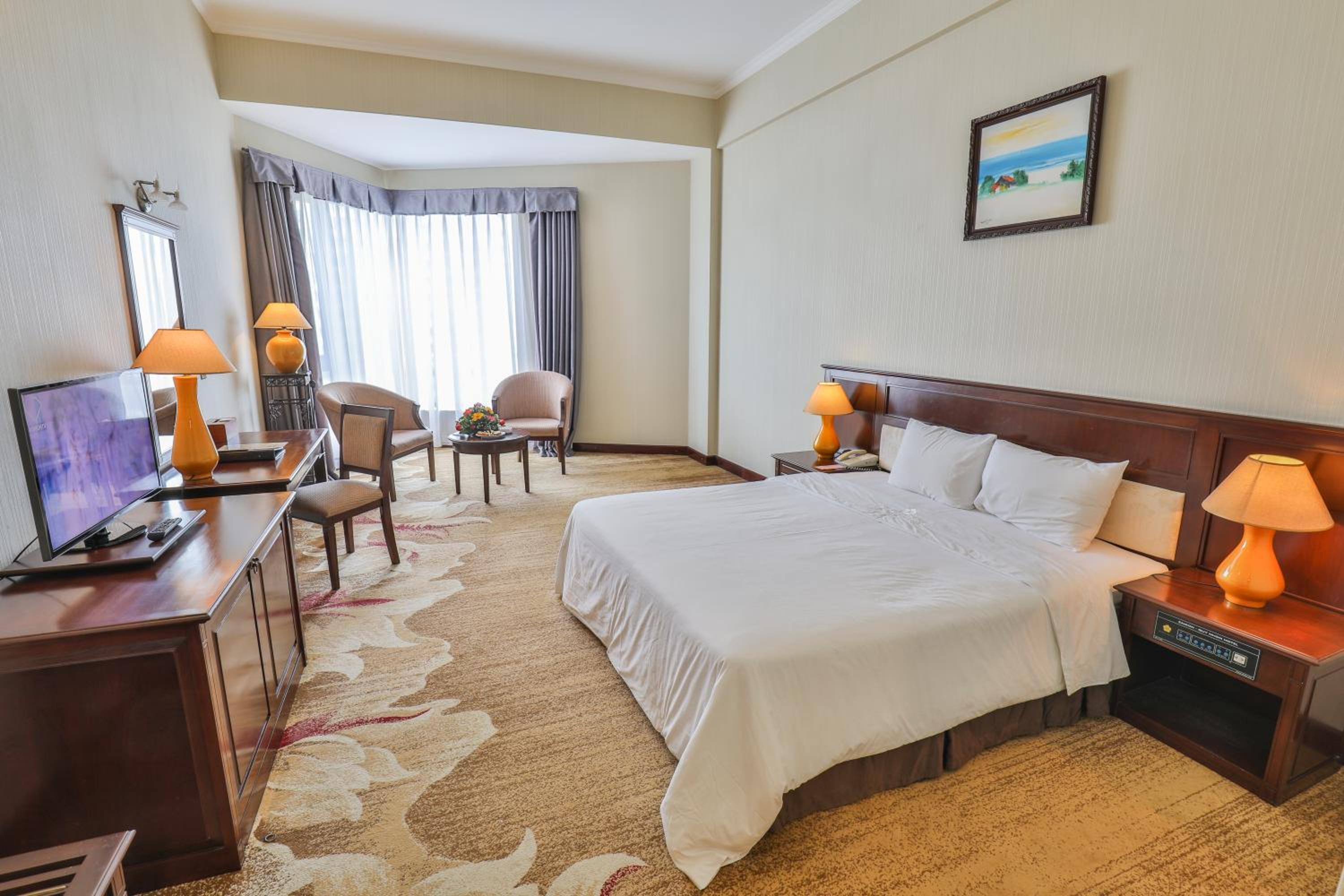 Deluxe Double or Twin Room - Photo 5