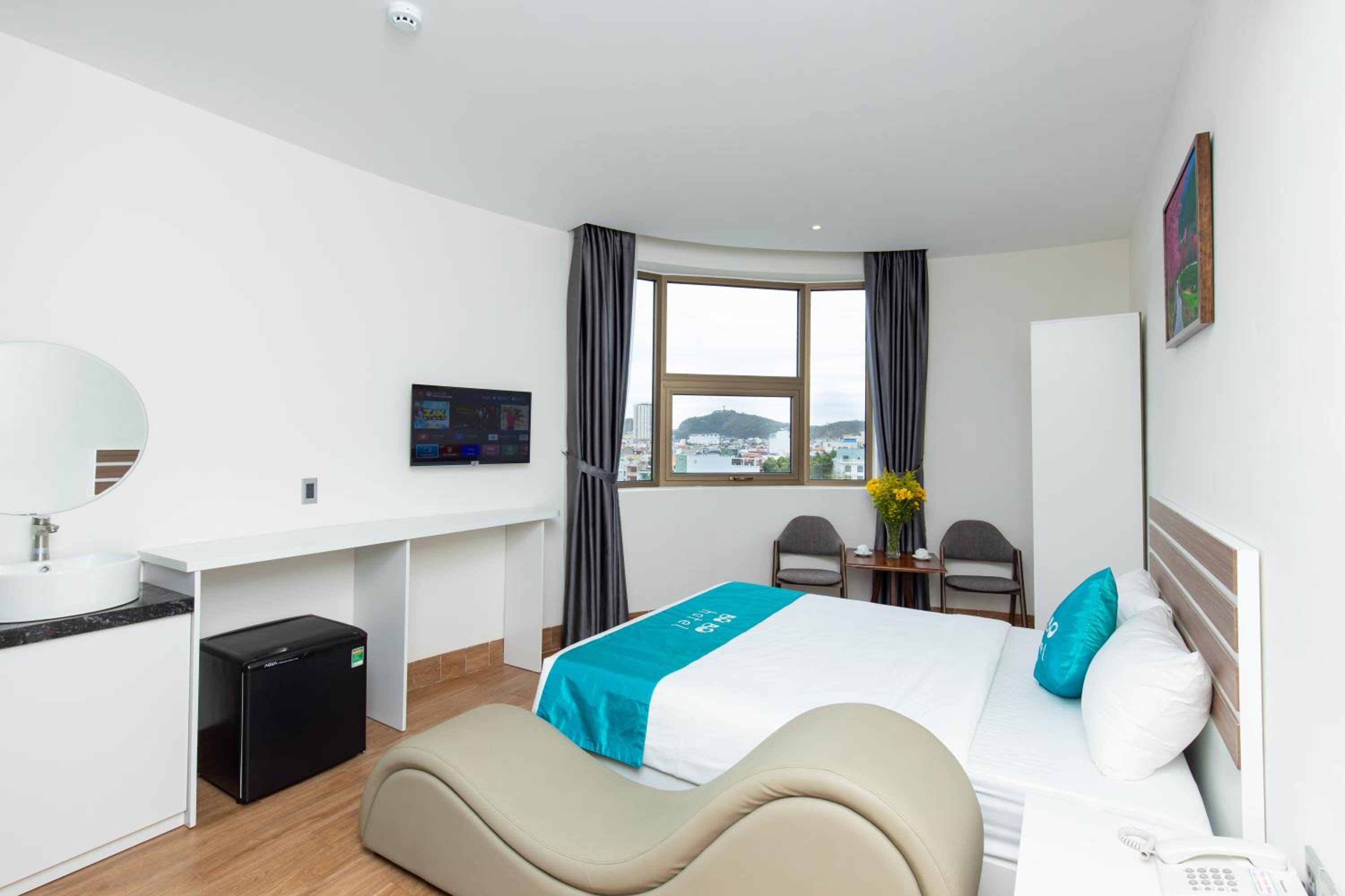 Deluxe Room with  Mountain View - Photo 12