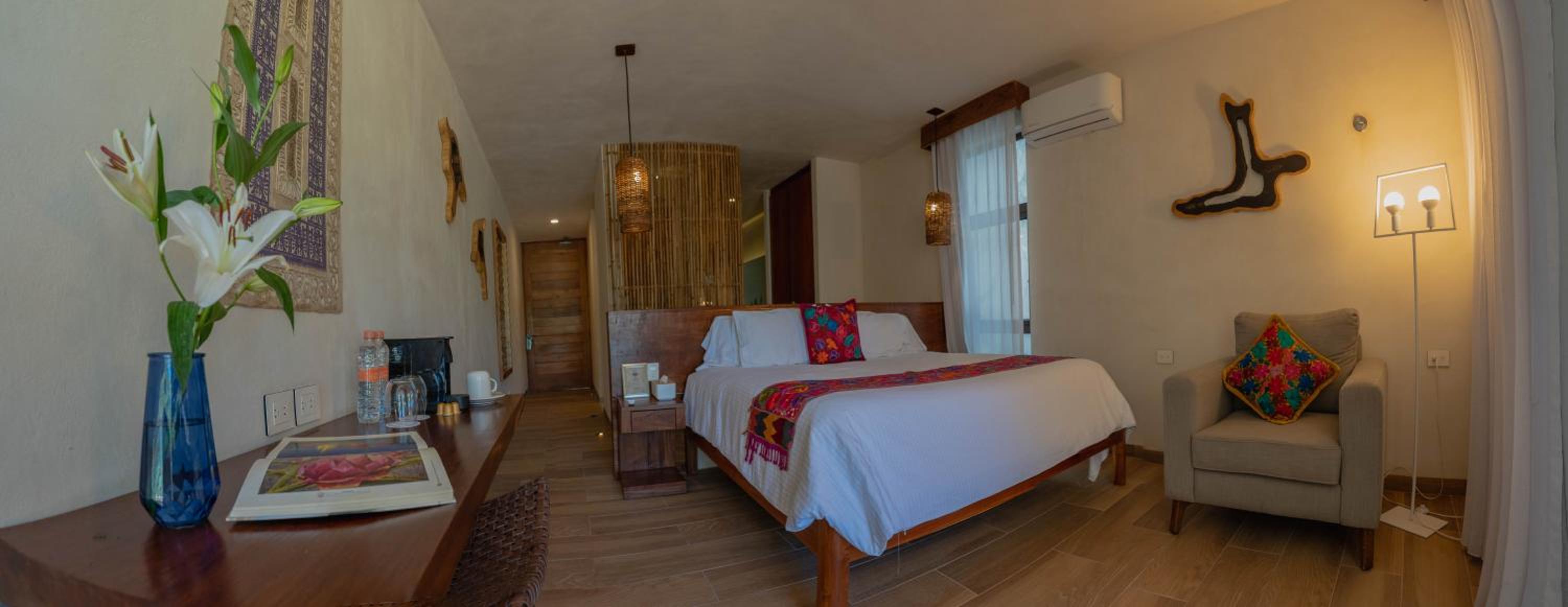 Deluxe Double Room with Balcony and Sea View - Photo 2