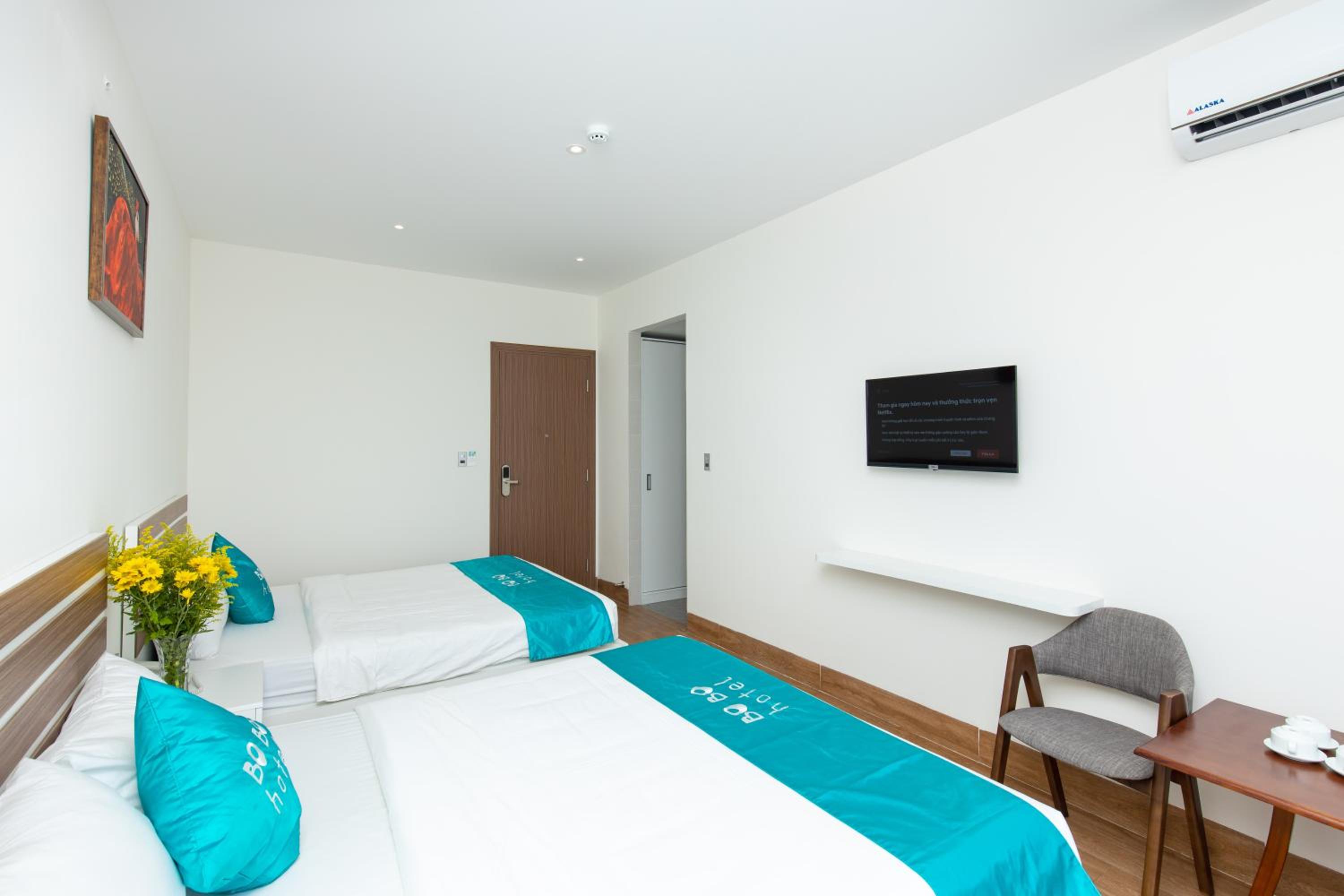  Deluxe Triple Room with Balcony - Photo 7