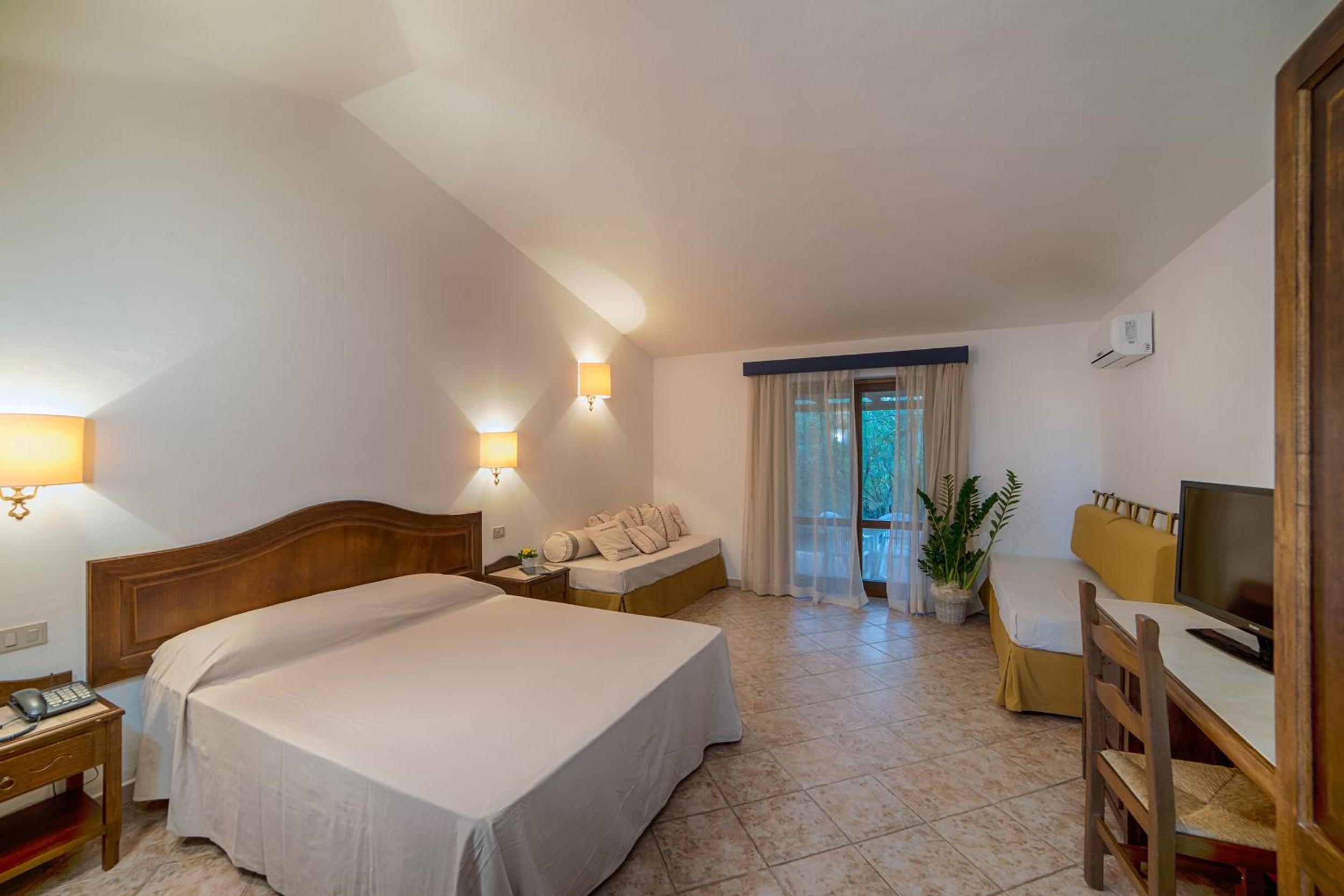 Standard Quadruple Room