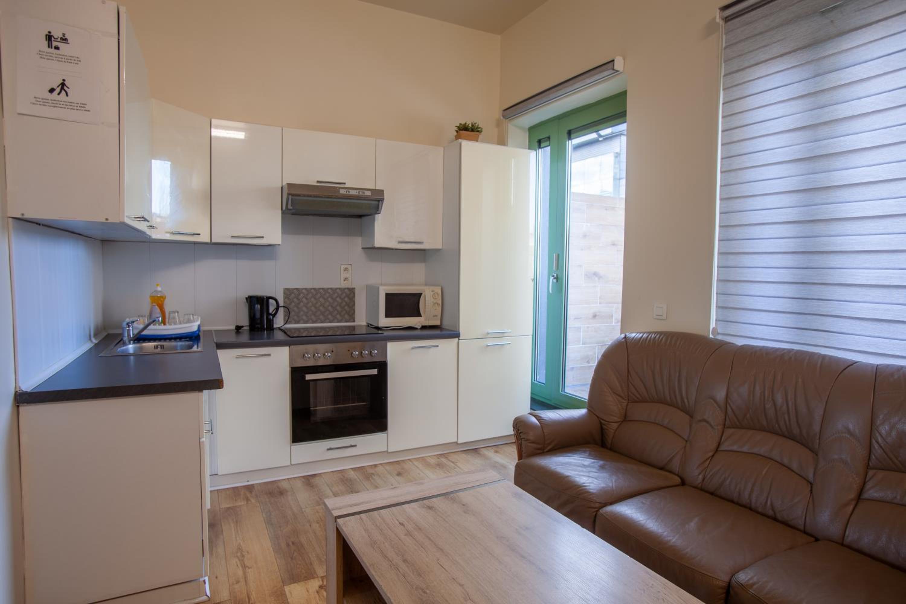 One-Bedroom Apartment - Photo 4
