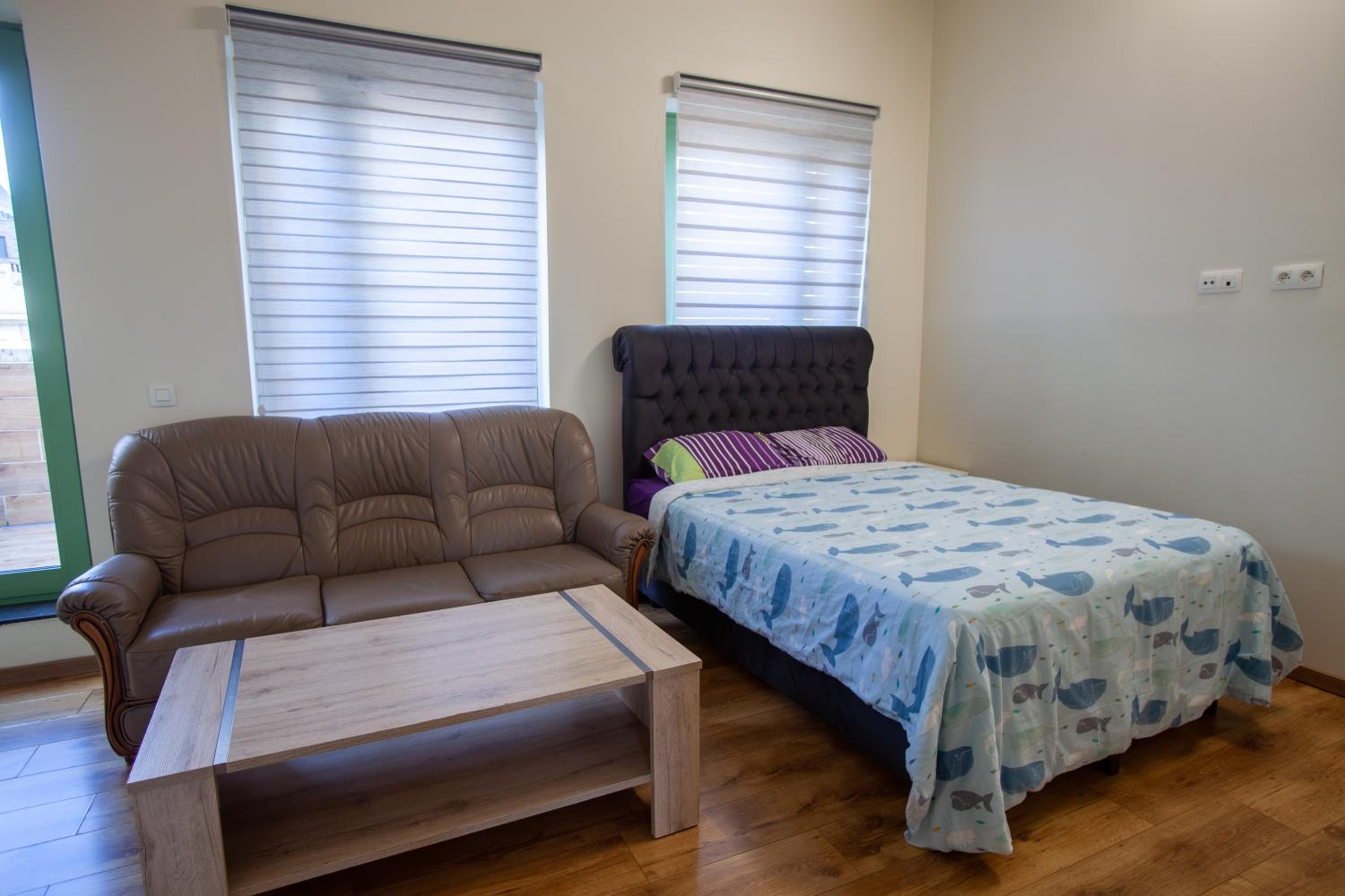 One-Bedroom Apartment - Photo 6