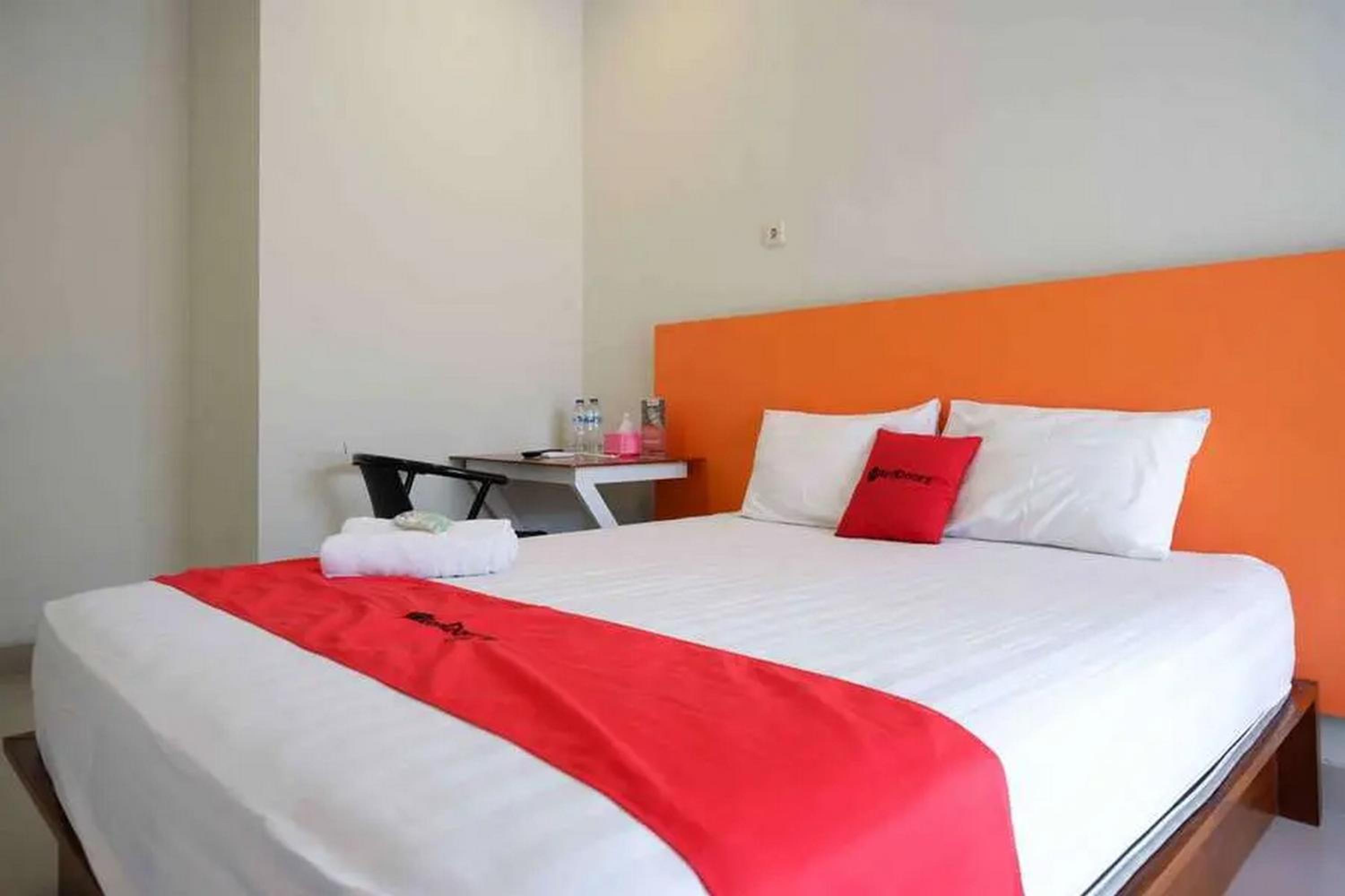 Double Room - Photo 9