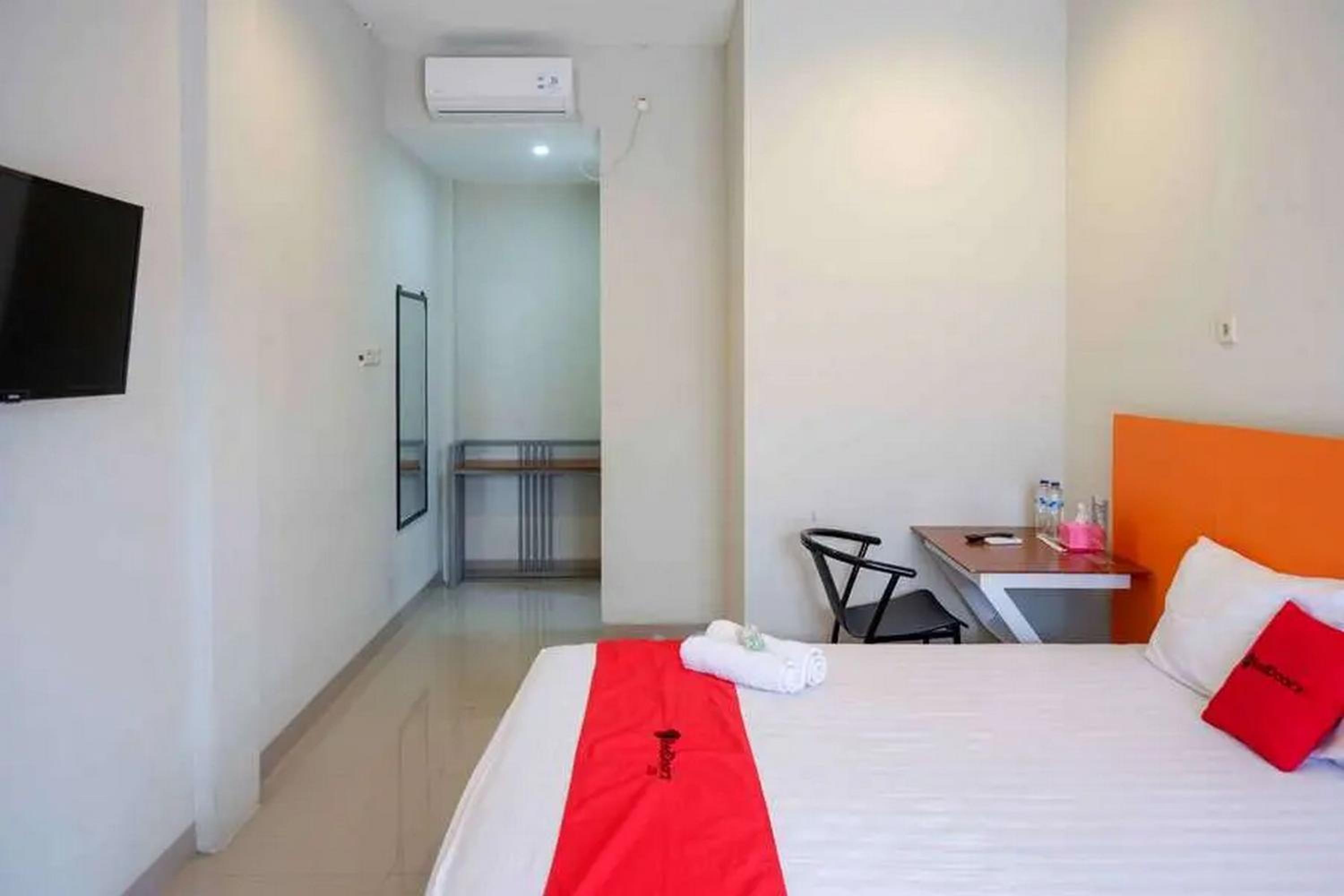 Double Room - Photo 8