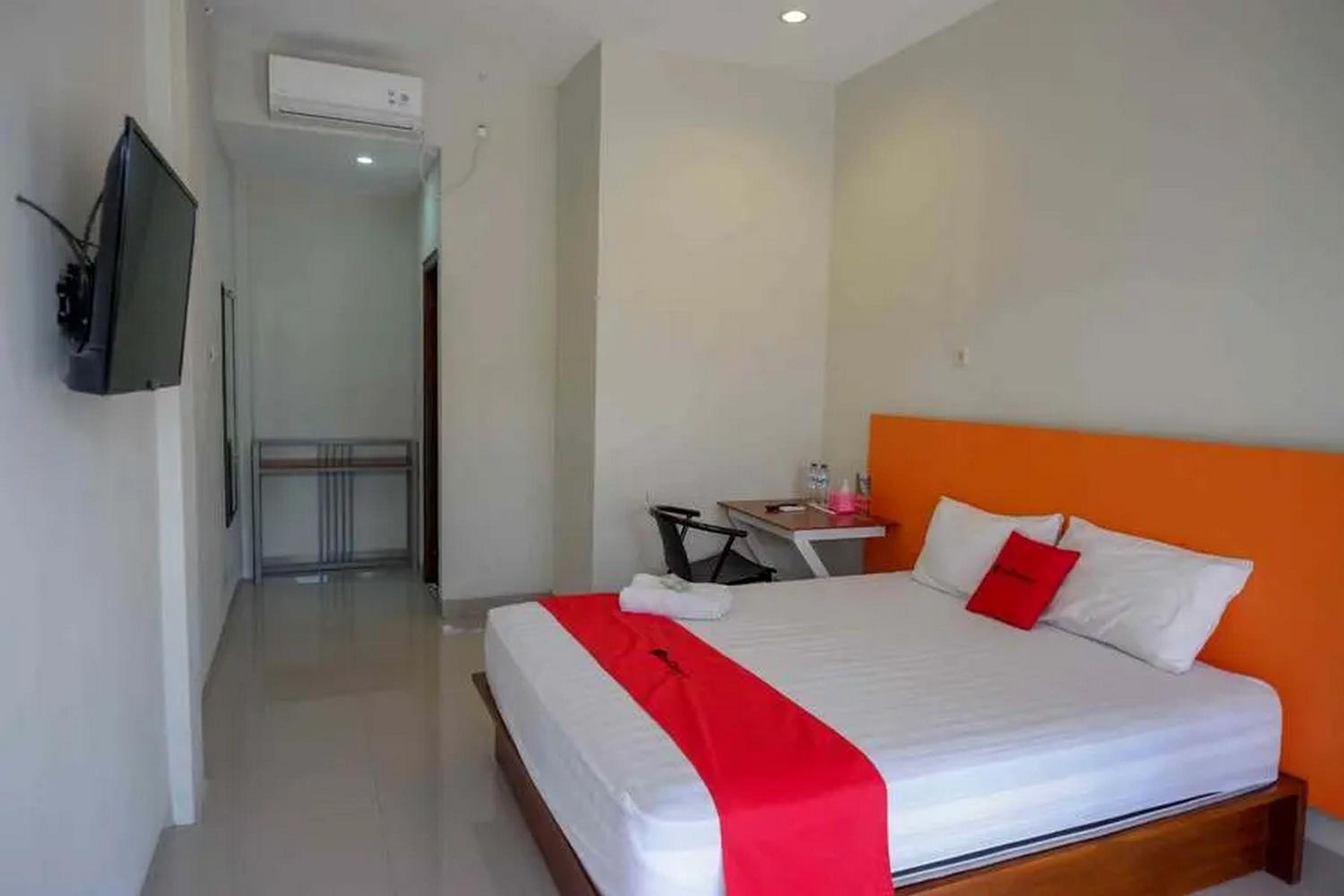 Double Room - Photo 5