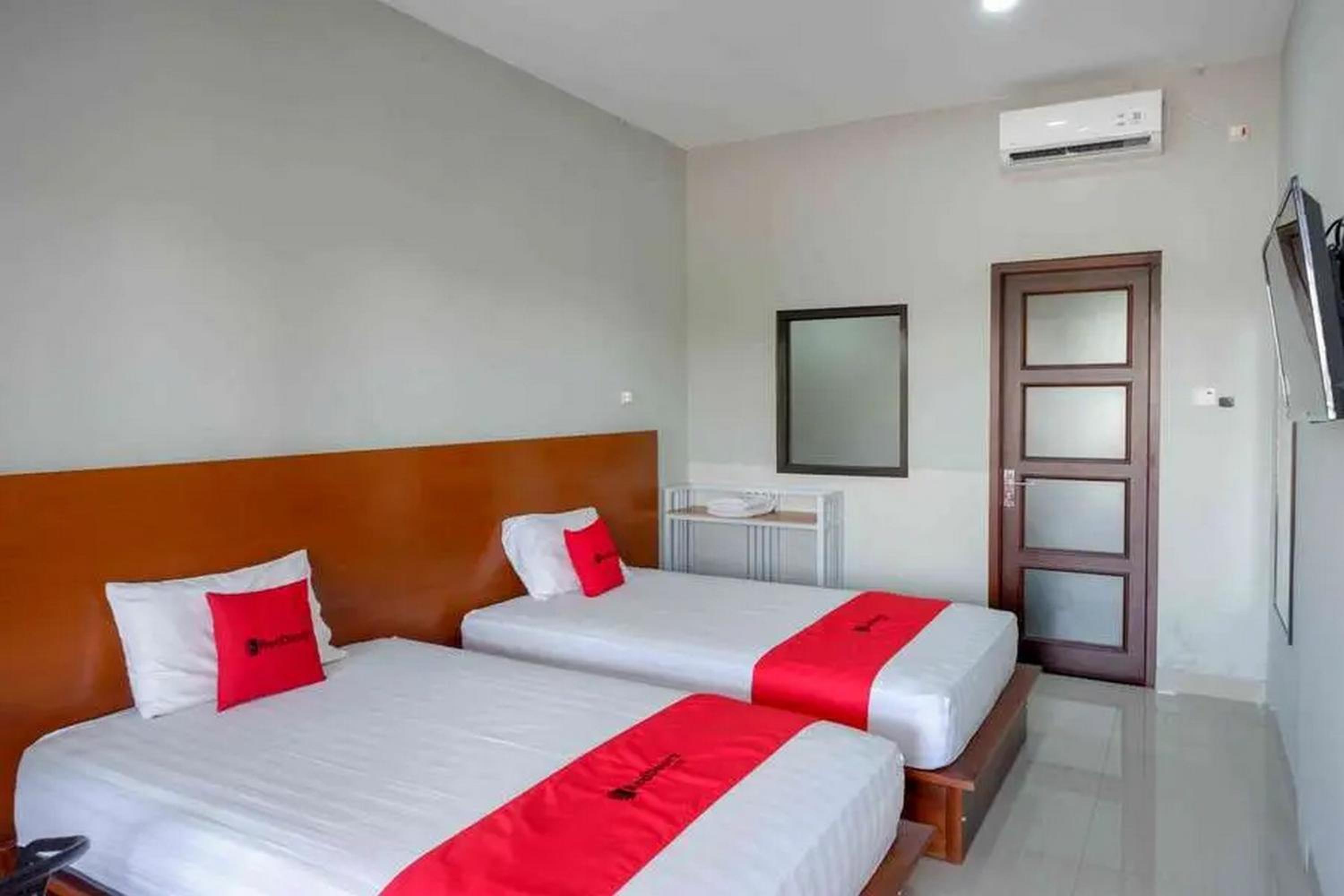 Twin Room - Photo 7