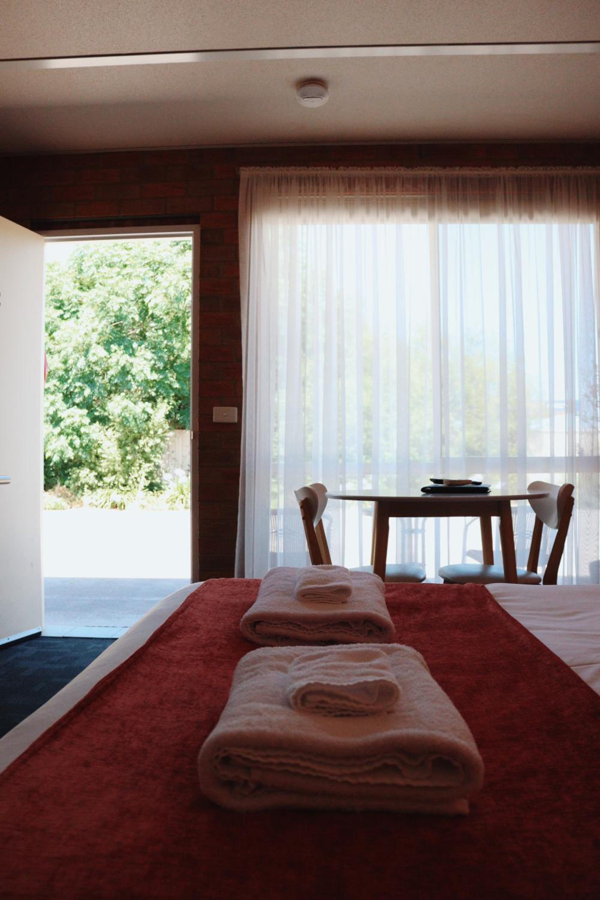 Moama Motel Queen Room