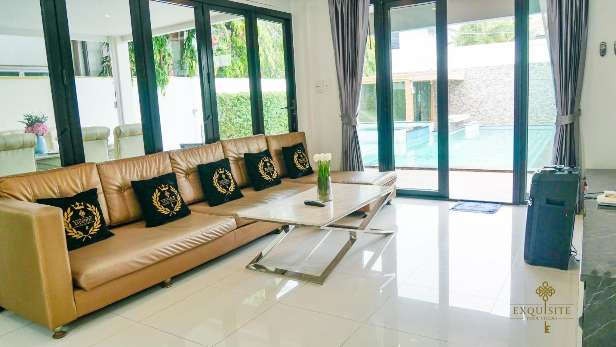 Villa - Photo 4