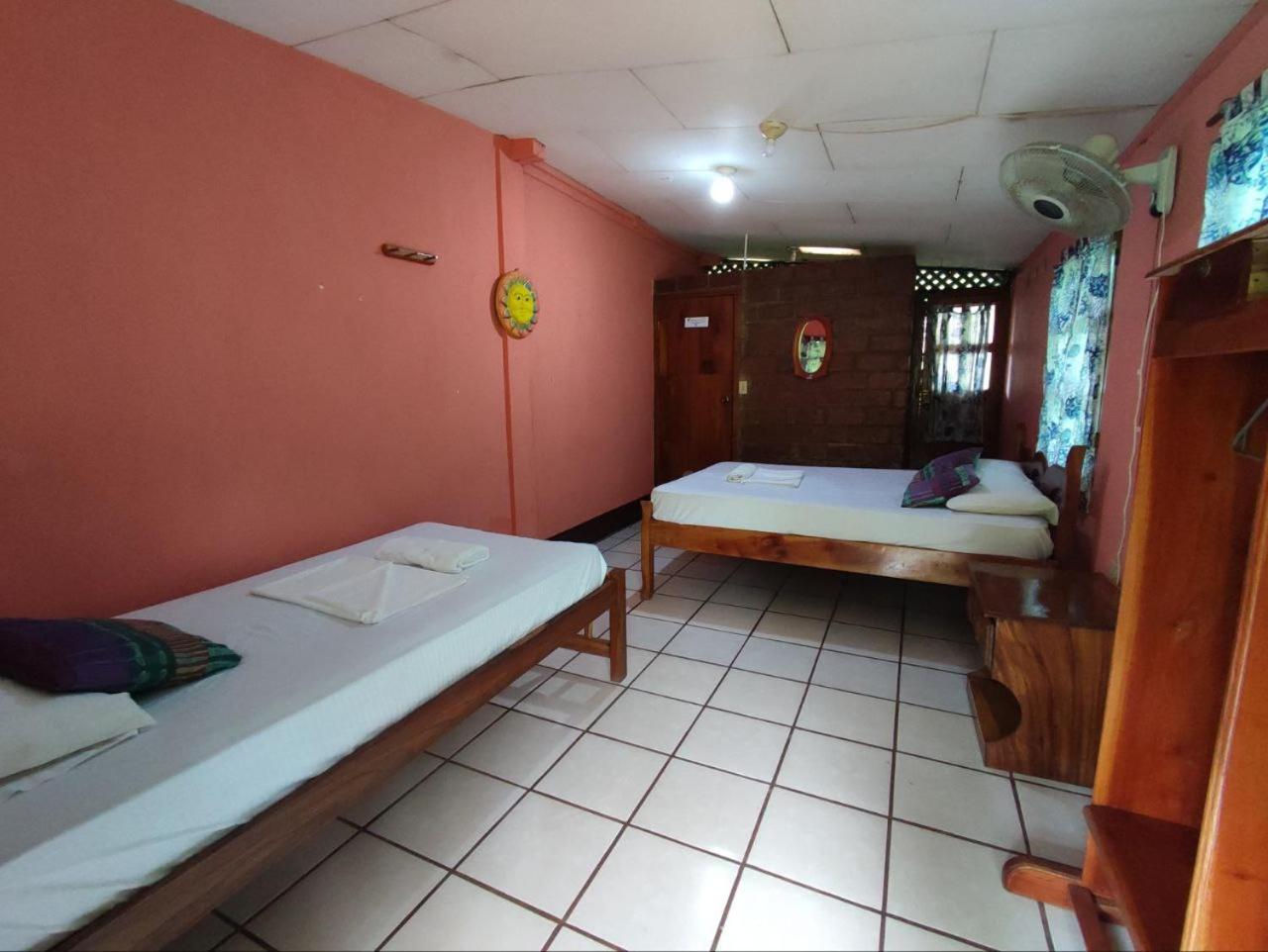 Triple Room With Private Bathroom photo 2
